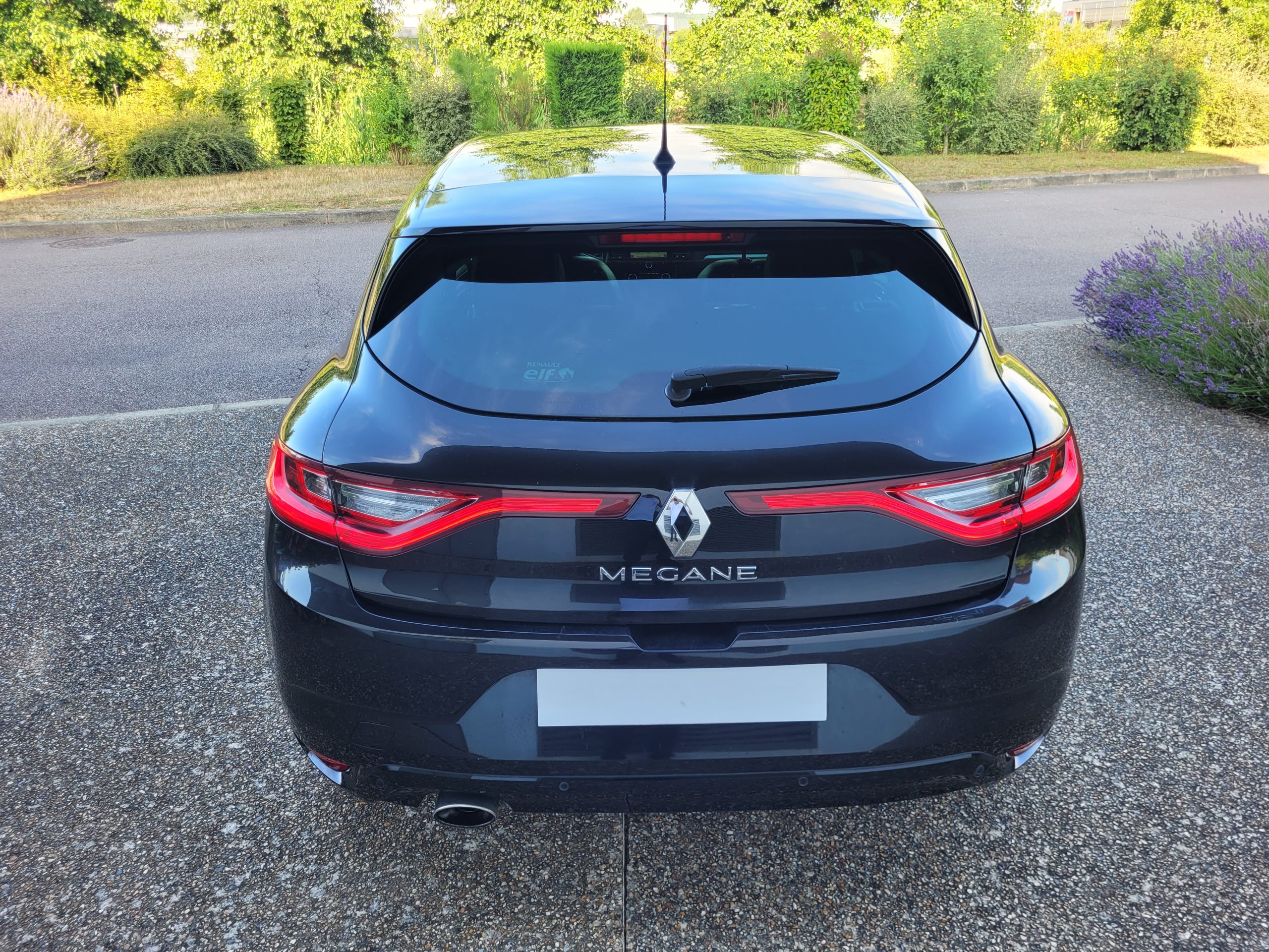 
								RENAULT Megane TCE 130 ENERGY EDC LIMITED full									
