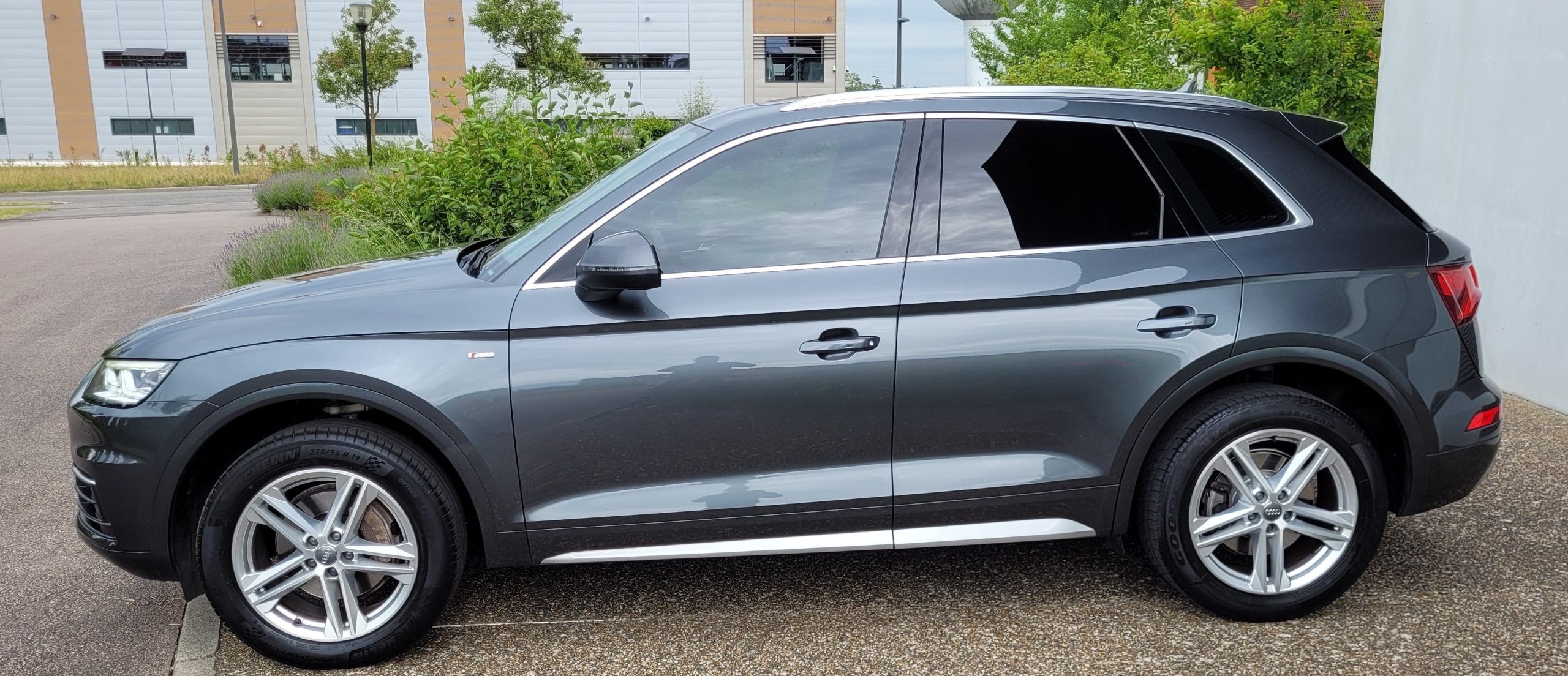 
								AUDI Q5 2.0 TFSI 252ch S LINE QUATTRO S TRONIC 7 ESSENCE/ETHANOL GARANTIE 3/6/12 MOIS full									