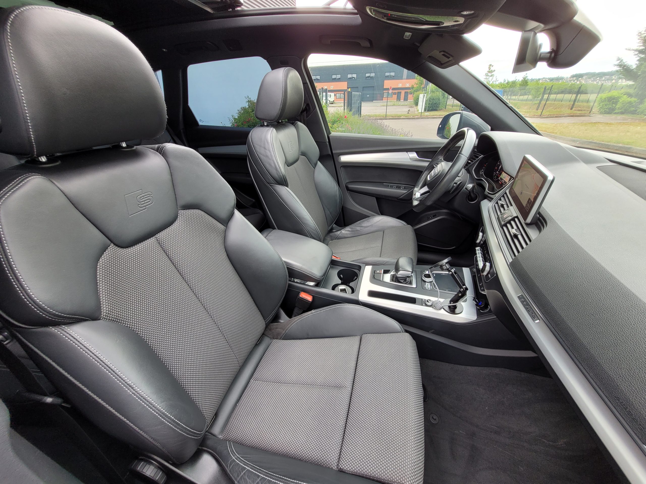 
								AUDI Q5 2.0 TFSI 252ch S LINE QUATTRO S TRONIC 7 ESSENCE/ETHANOL GARANTIE 3/6/12 MOIS full									