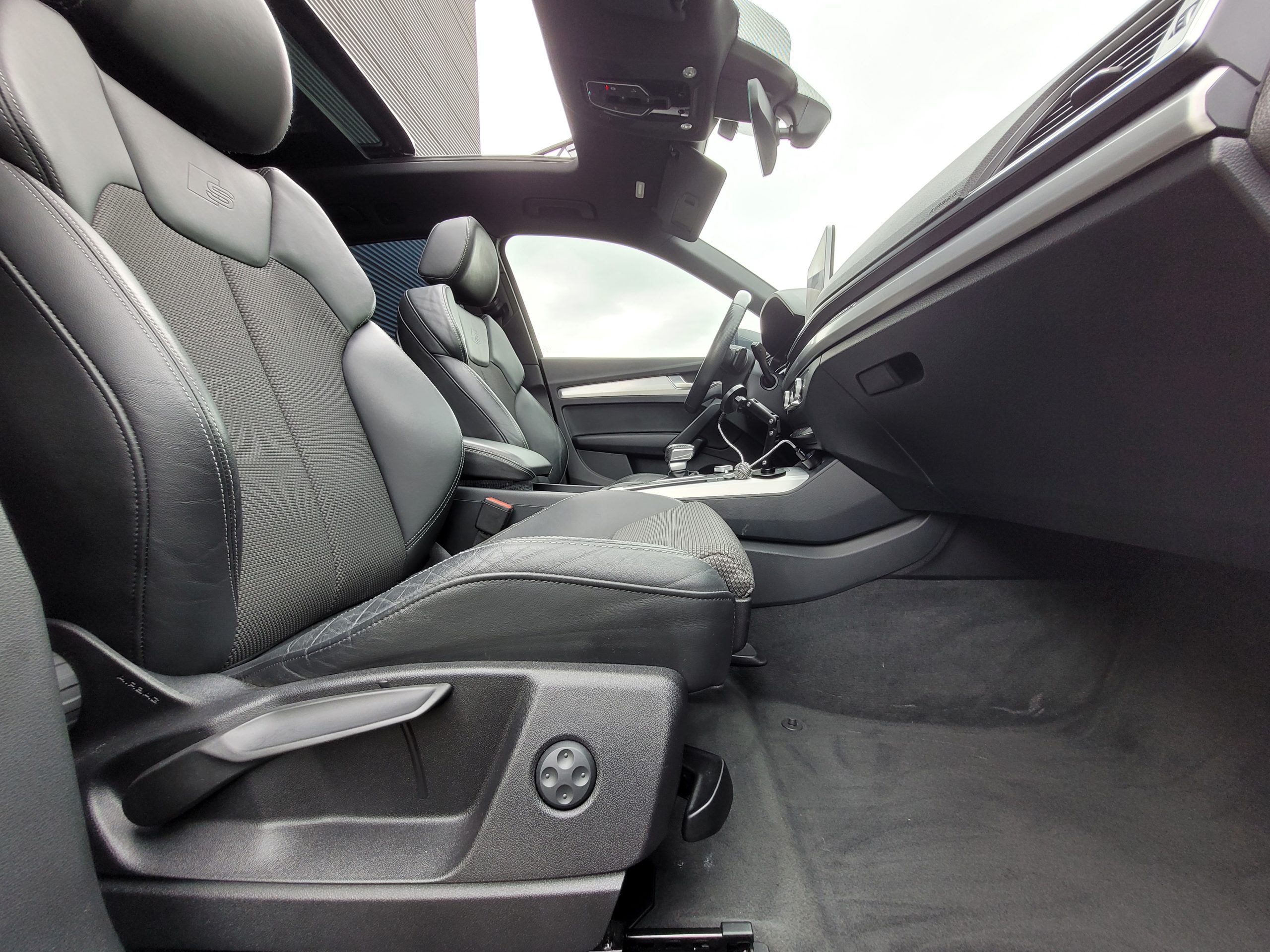 
								AUDI Q5 2.0 TFSI 252ch S LINE QUATTRO S TRONIC 7 ESSENCE/ETHANOL GARANTIE 3/6/12 MOIS full									