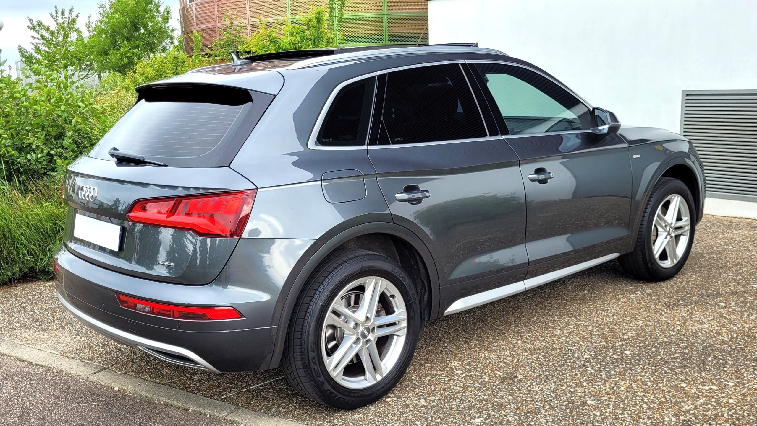 
								AUDI Q5 2.0 TFSI 252ch S LINE QUATTRO S TRONIC 7 ESSENCE/ETHANOL GARANTIE 3/6/12 MOIS full									