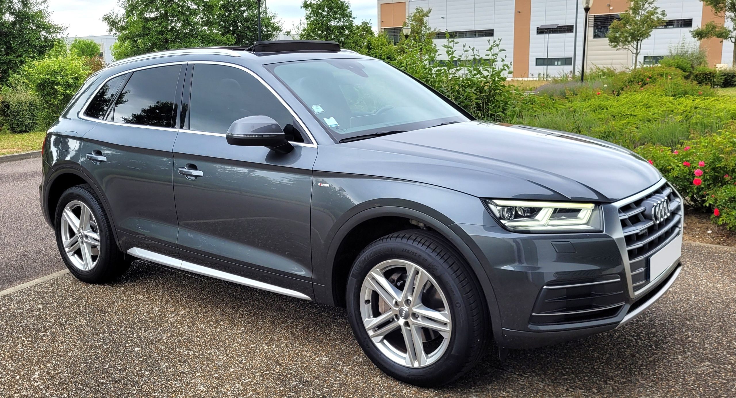 
								AUDI Q5 2.0 TFSI 252ch S LINE QUATTRO S TRONIC 7 ESSENCE/ETHANOL GARANTIE 3/6/12 MOIS full									