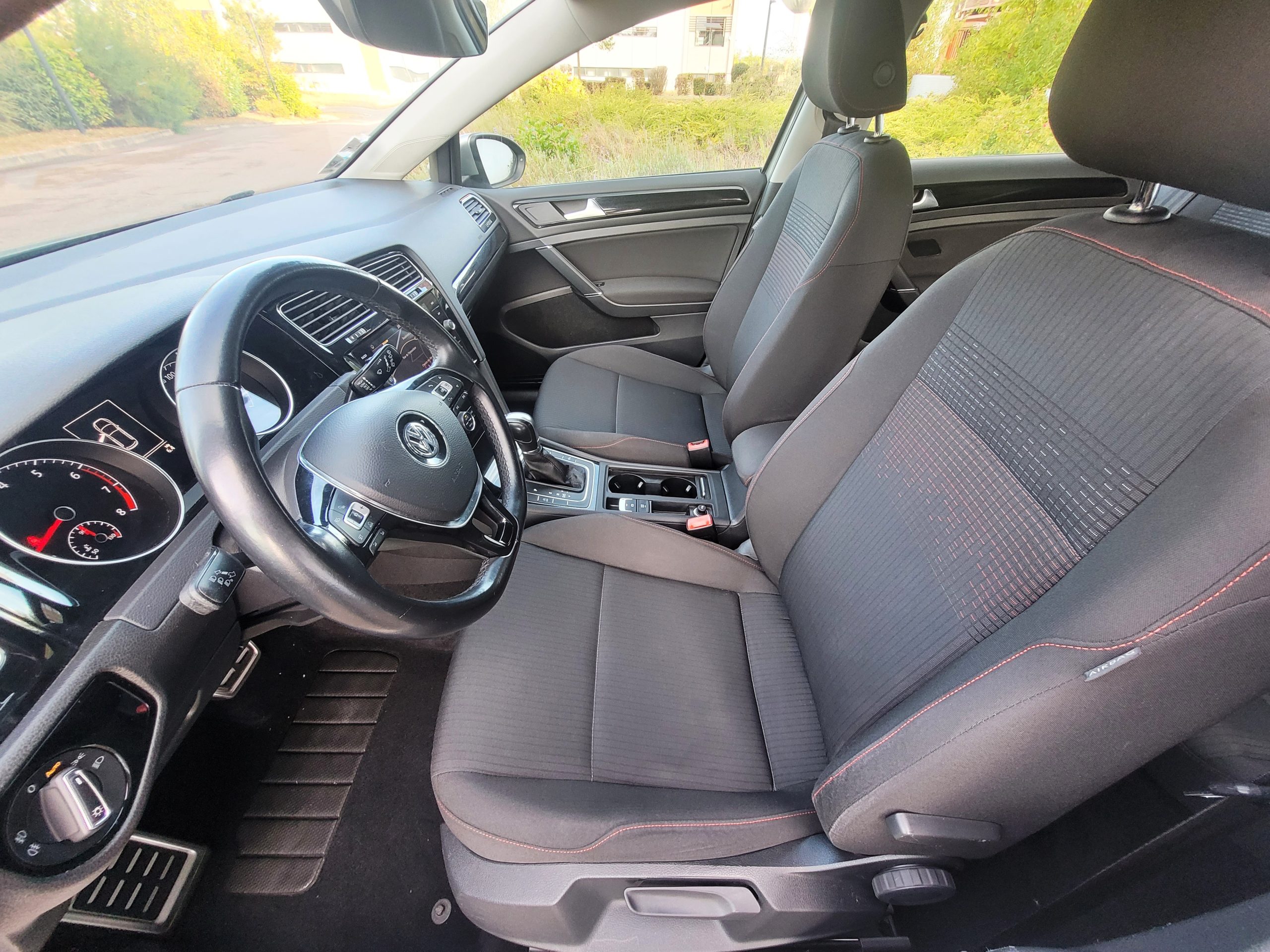 
								Volkswagen Golf 1.4 TSI 125 DSG7 SOUND GARANTIE 3/6/12 MOIS full									