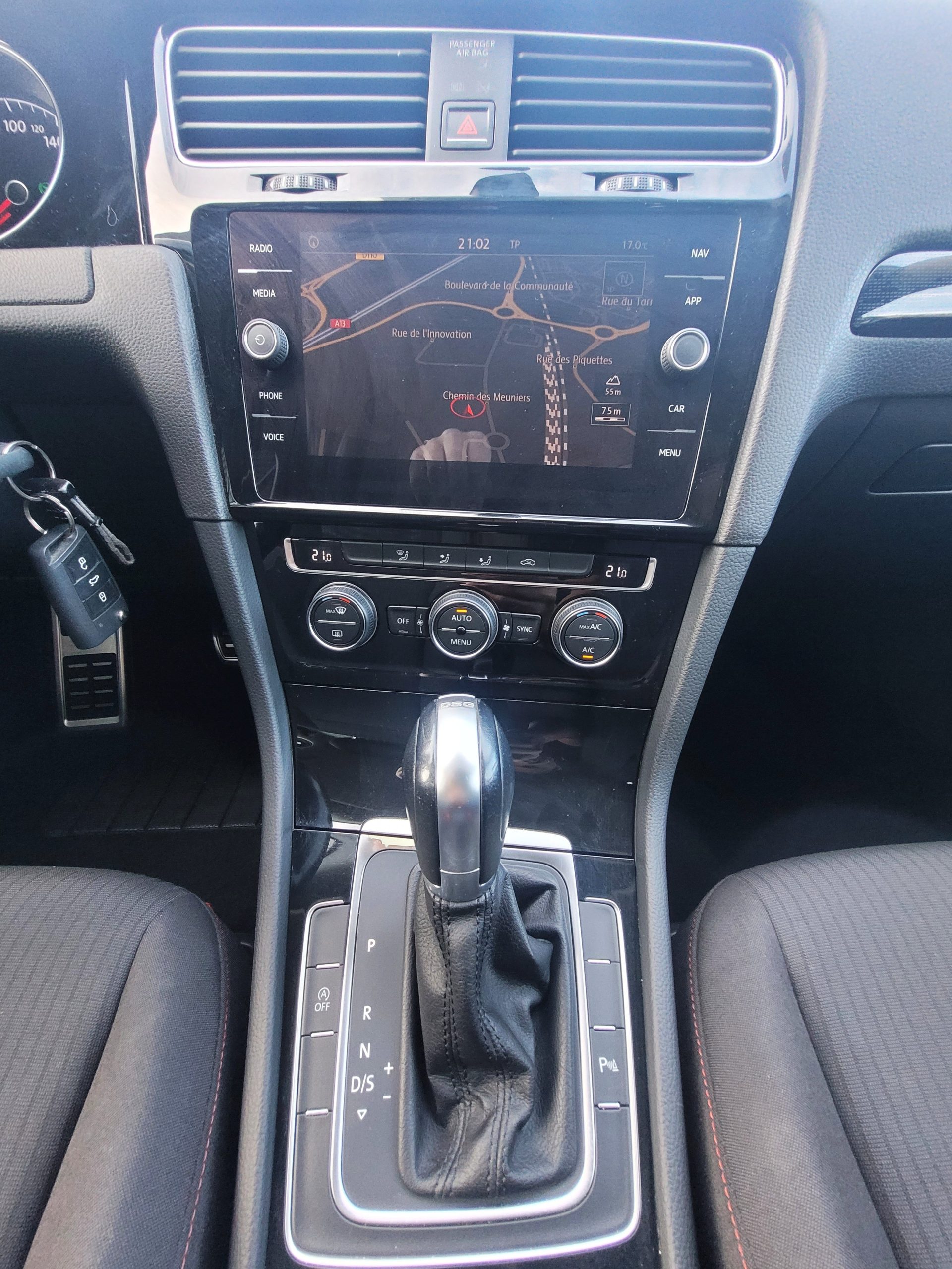 
								Volkswagen Golf 1.4 TSI 125 DSG7 SOUND GARANTIE 3/6/12 MOIS full									