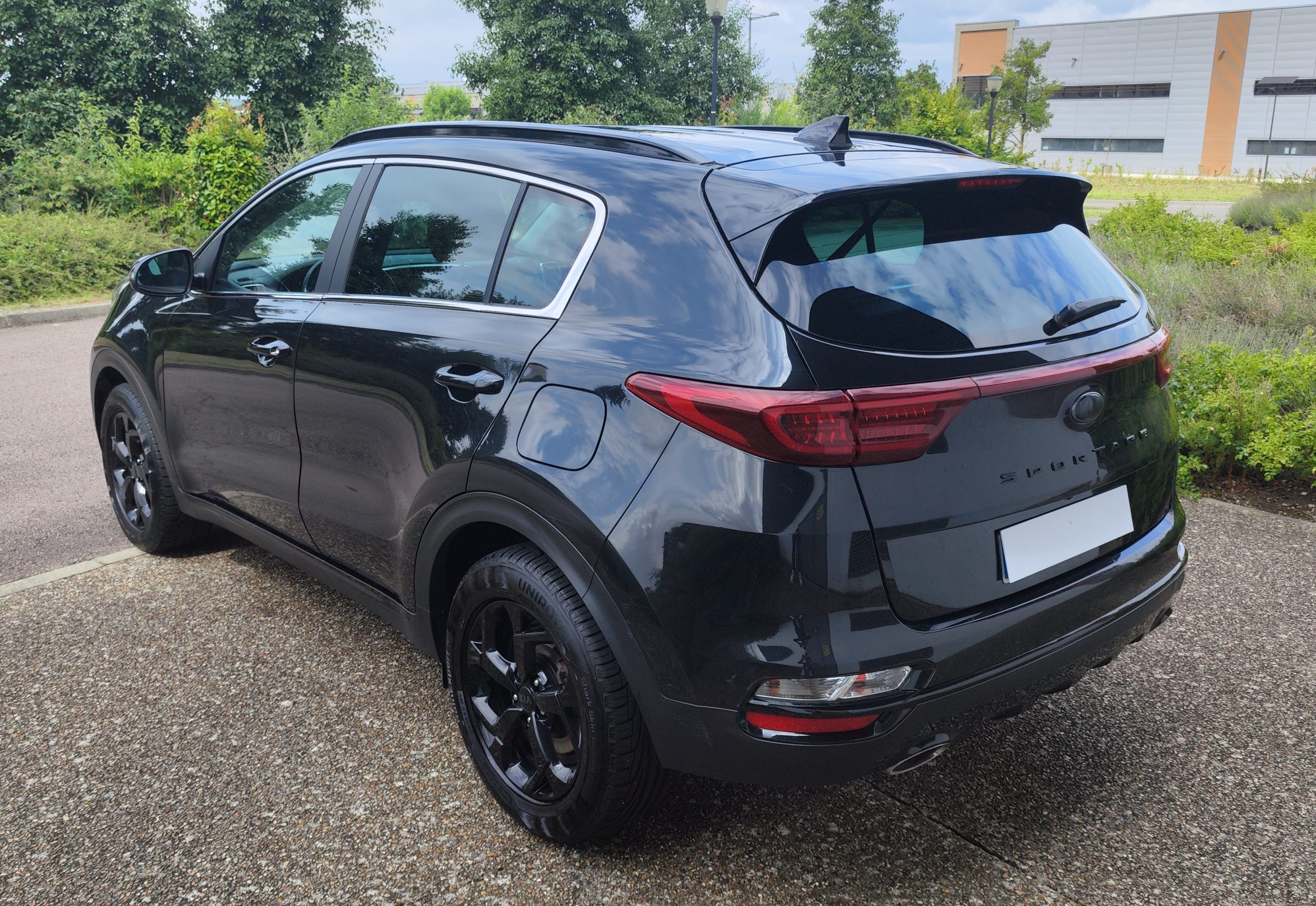 
								KIA SPORTAGE 1.6 CRDI 136CH MHEV ISG DCT7 BLACK EDITION GARANTIE 3/6/12 MOIS full									