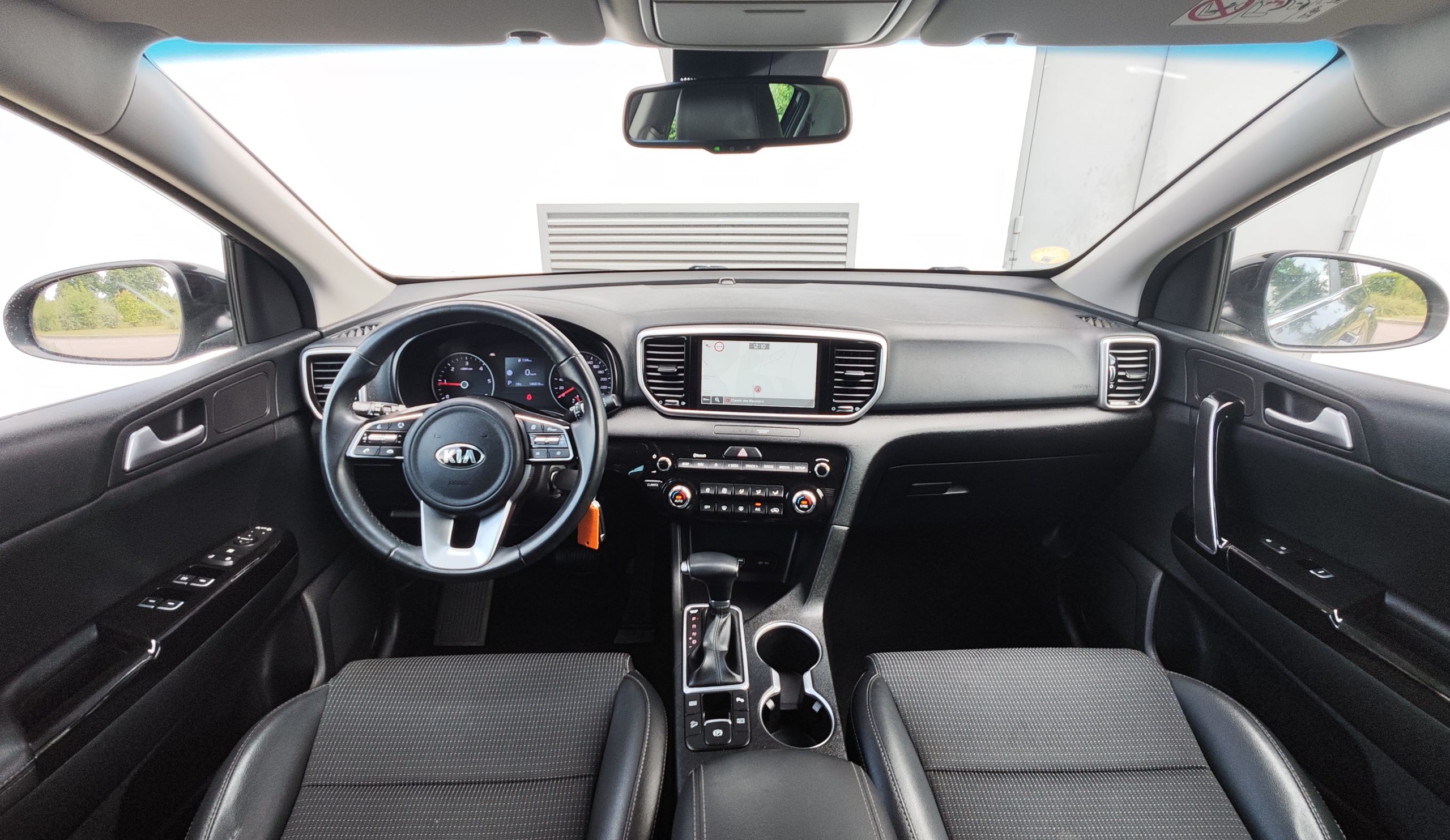 
								KIA SPORTAGE 1.6 CRDI 136CH MHEV ISG DCT7 BLACK EDITION GARANTIE 3/6/12 MOIS full									