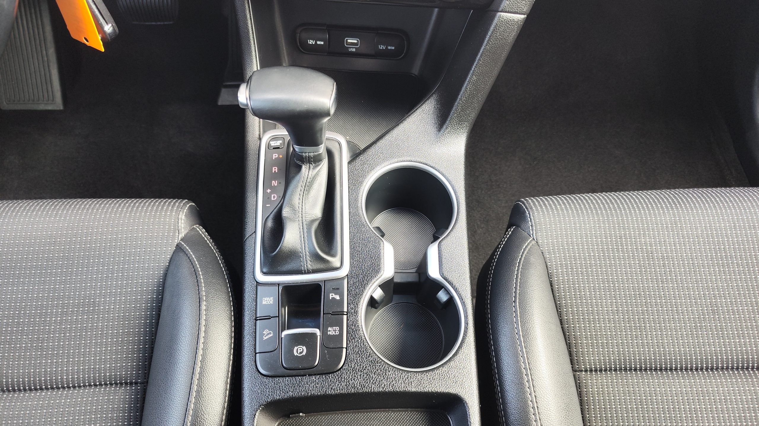 
								KIA SPORTAGE 1.6 CRDI 136CH MHEV ISG DCT7 BLACK EDITION GARANTIE 3/6/12 MOIS full									