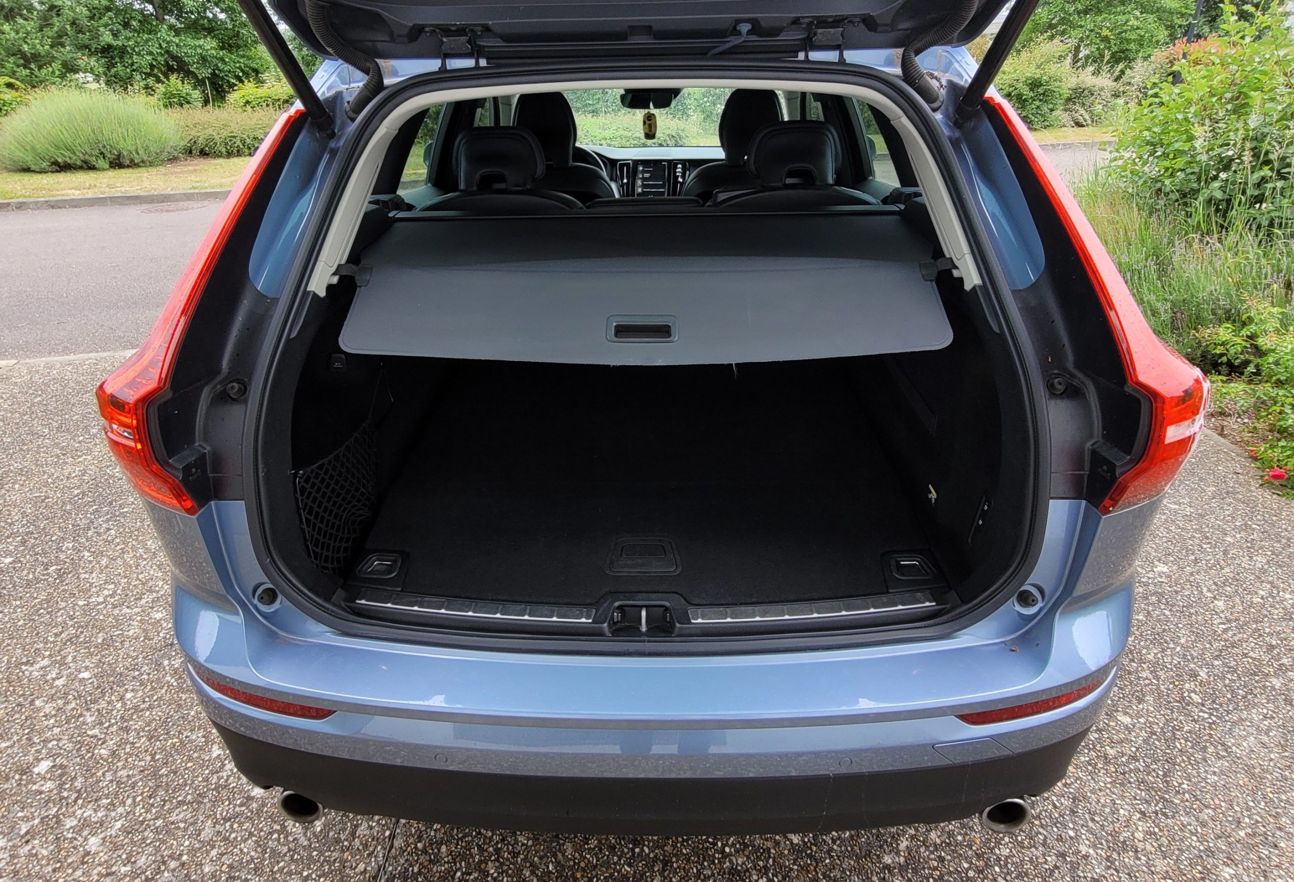 
								Volvo XC60 T8 Twin Engine 303 + 87ch Momentum Geartronic GARANTIE 3/6/12 MOIS full									