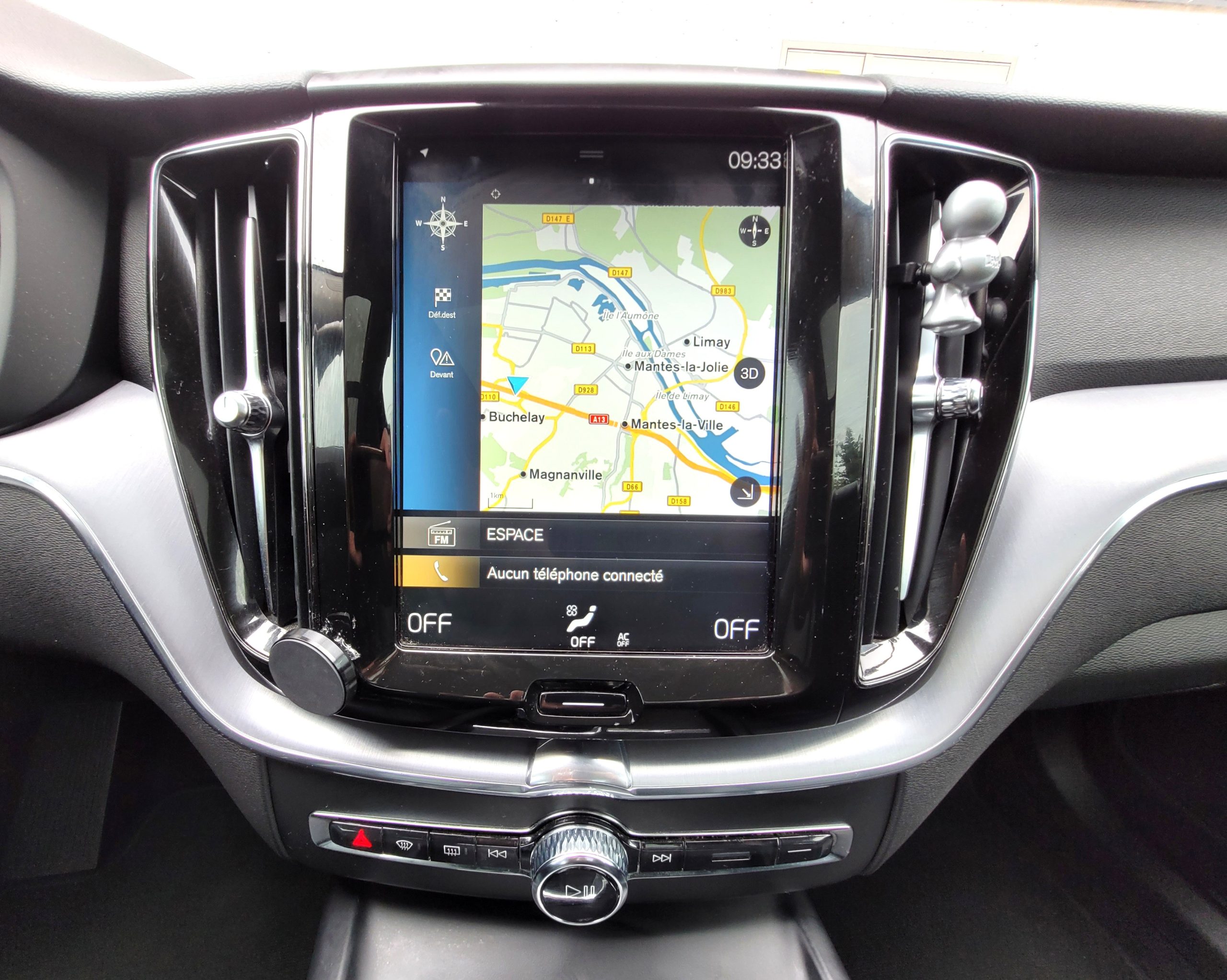 
								Volvo XC60 T8 Twin Engine 303 + 87ch Momentum Geartronic GARANTIE 3/6/12 MOIS full									