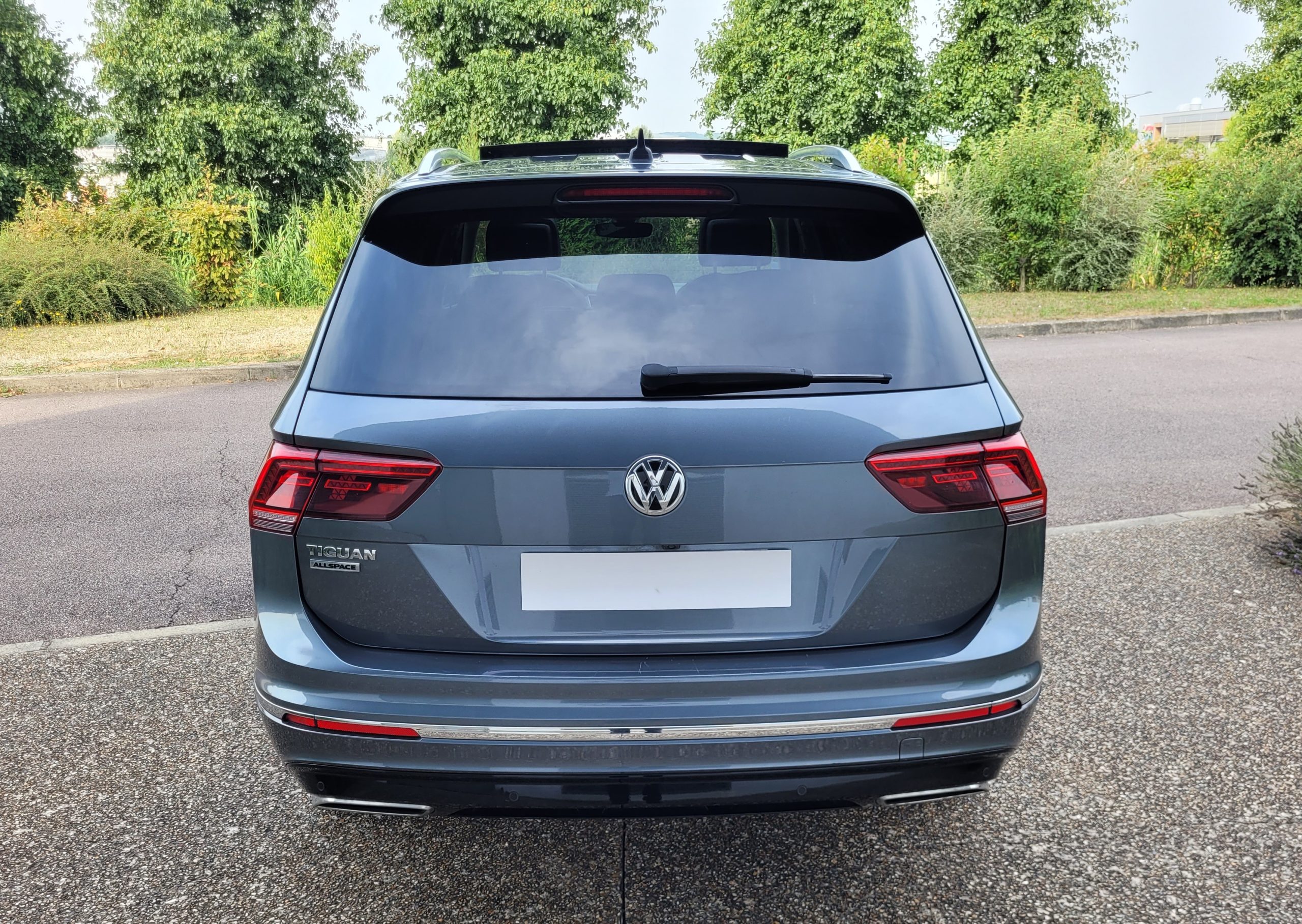 
								Volkswagen Tiguan Allspace 1.5 TSI 150 EVO DSG7 CARAT EXCLUSIVE RLINE full									