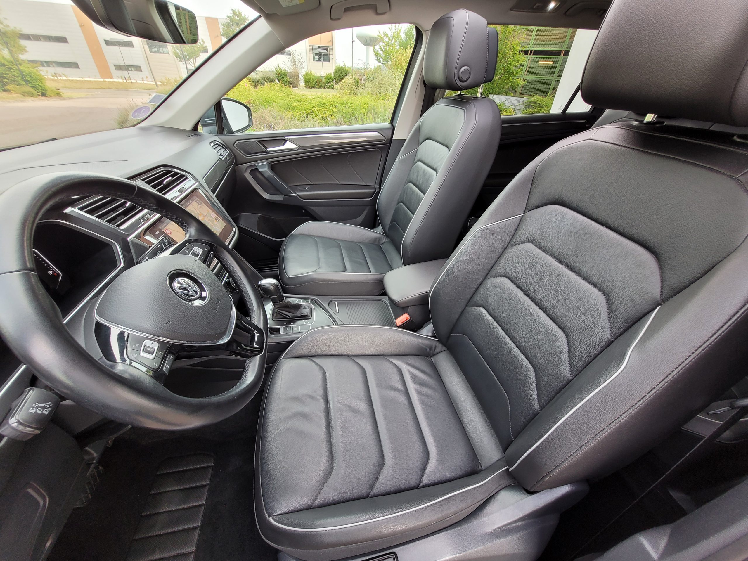 
								Volkswagen Tiguan Allspace 1.5 TSI 150 EVO DSG7 CARAT EXCLUSIVE RLINE full									