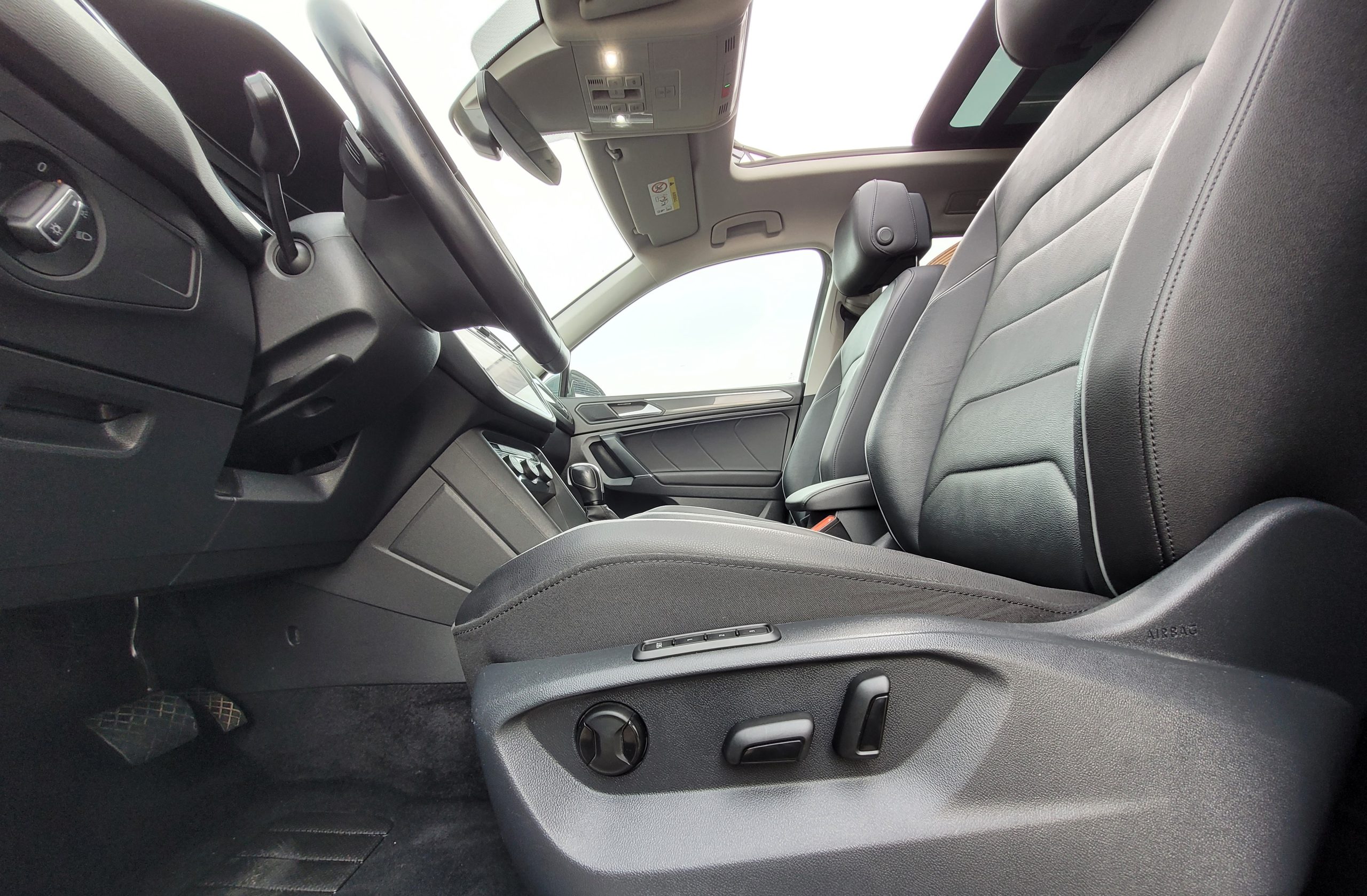 
								Volkswagen Tiguan Allspace 1.5 TSI 150 EVO DSG7 CARAT EXCLUSIVE RLINE full									