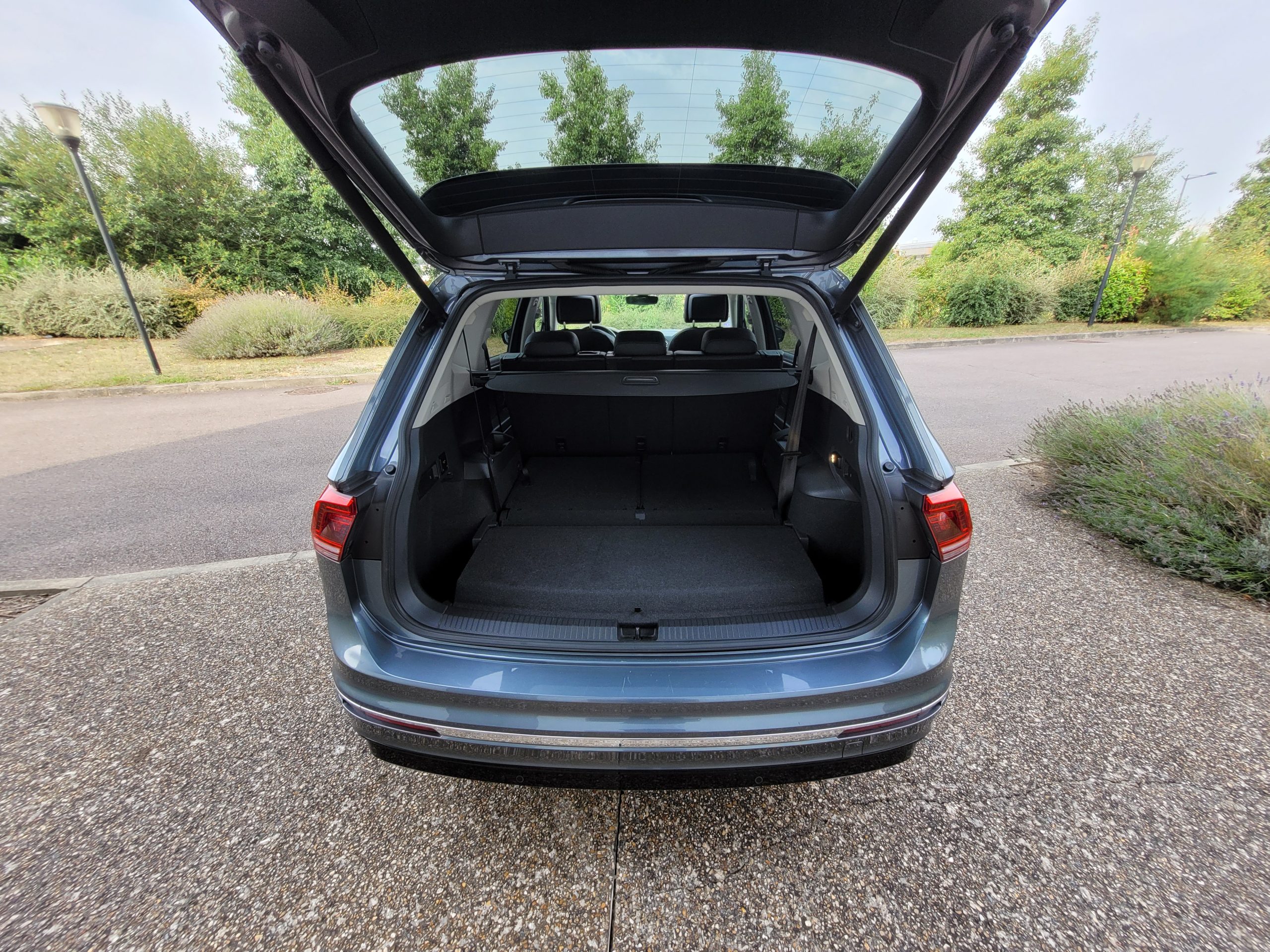 
								Volkswagen Tiguan Allspace 1.5 TSI 150 EVO DSG7 CARAT EXCLUSIVE RLINE full									