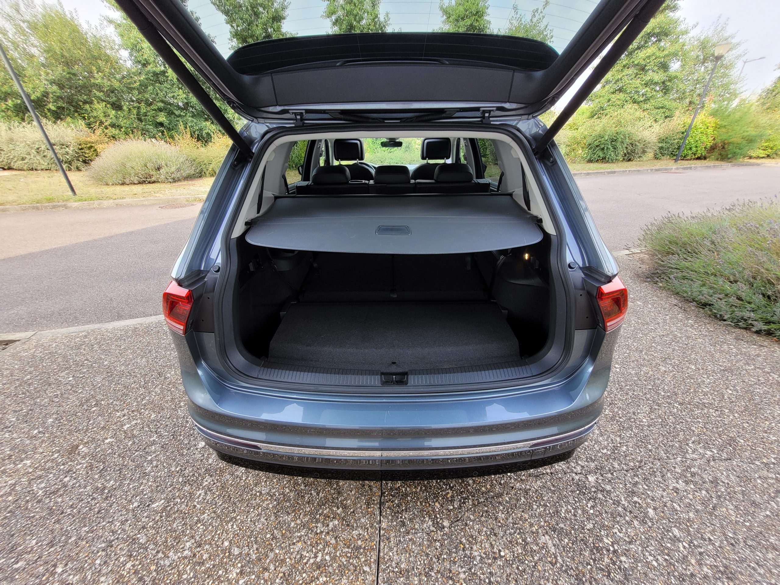 
								Volkswagen Tiguan Allspace 1.5 TSI 150 EVO DSG7 CARAT EXCLUSIVE RLINE full									