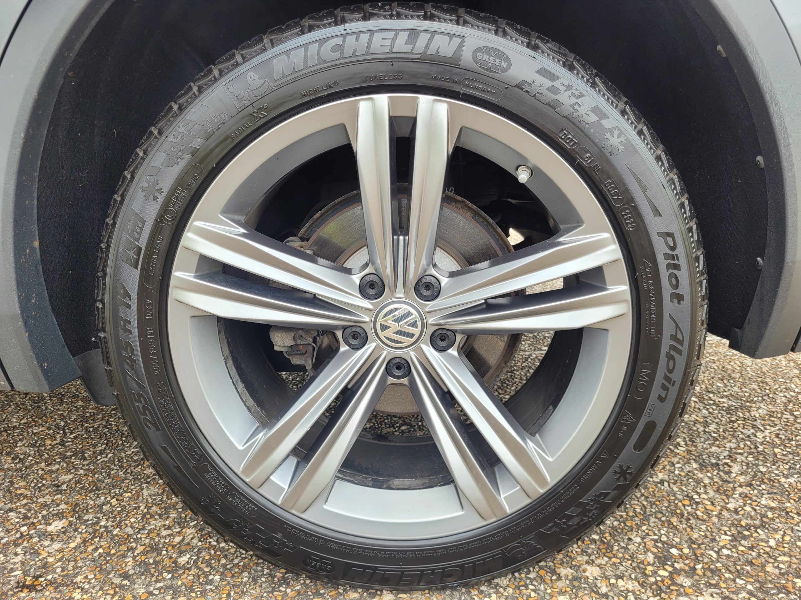 
								Volkswagen Tiguan Allspace 1.5 TSI 150 EVO DSG7 CARAT EXCLUSIVE RLINE full									