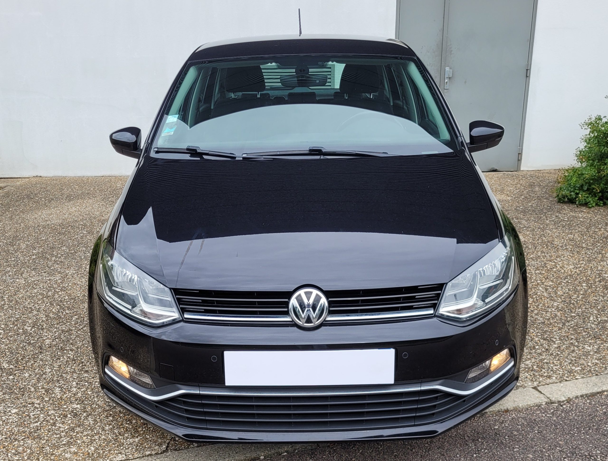 
								Volkswagen Polo 1.4 tdi 90 BLUEMOTION TECHNOLOGY SERIE SPECIALE LOUNGE GARANTIE 3/6/12 MOIS full									