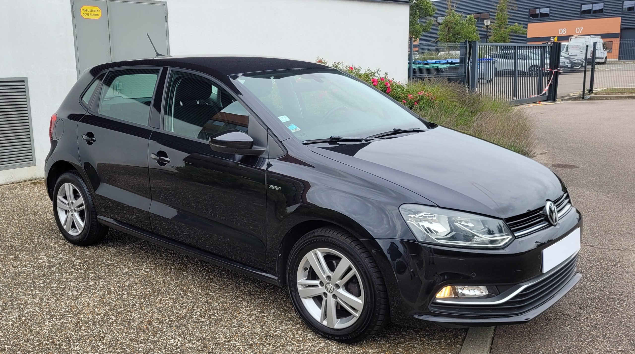 
								Volkswagen Polo 1.4 tdi 90 BLUEMOTION TECHNOLOGY SERIE SPECIALE LOUNGE GARANTIE 3/6/12 MOIS full									