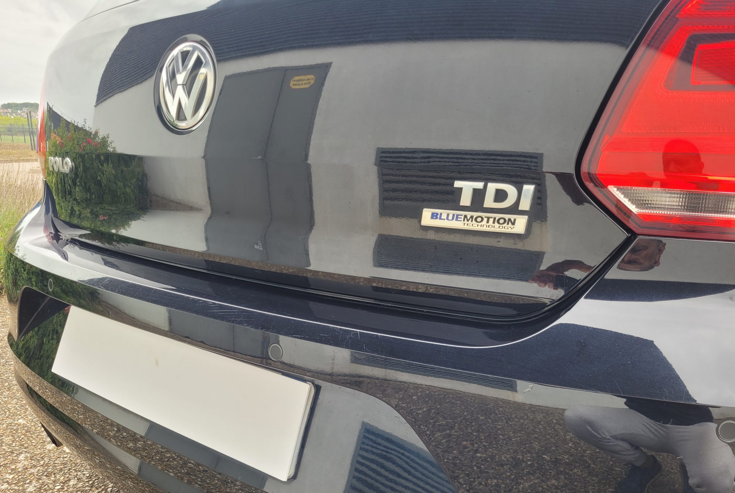 
								Volkswagen Polo 1.4 tdi 90 BLUEMOTION TECHNOLOGY SERIE SPECIALE LOUNGE GARANTIE 3/6/12 MOIS full									