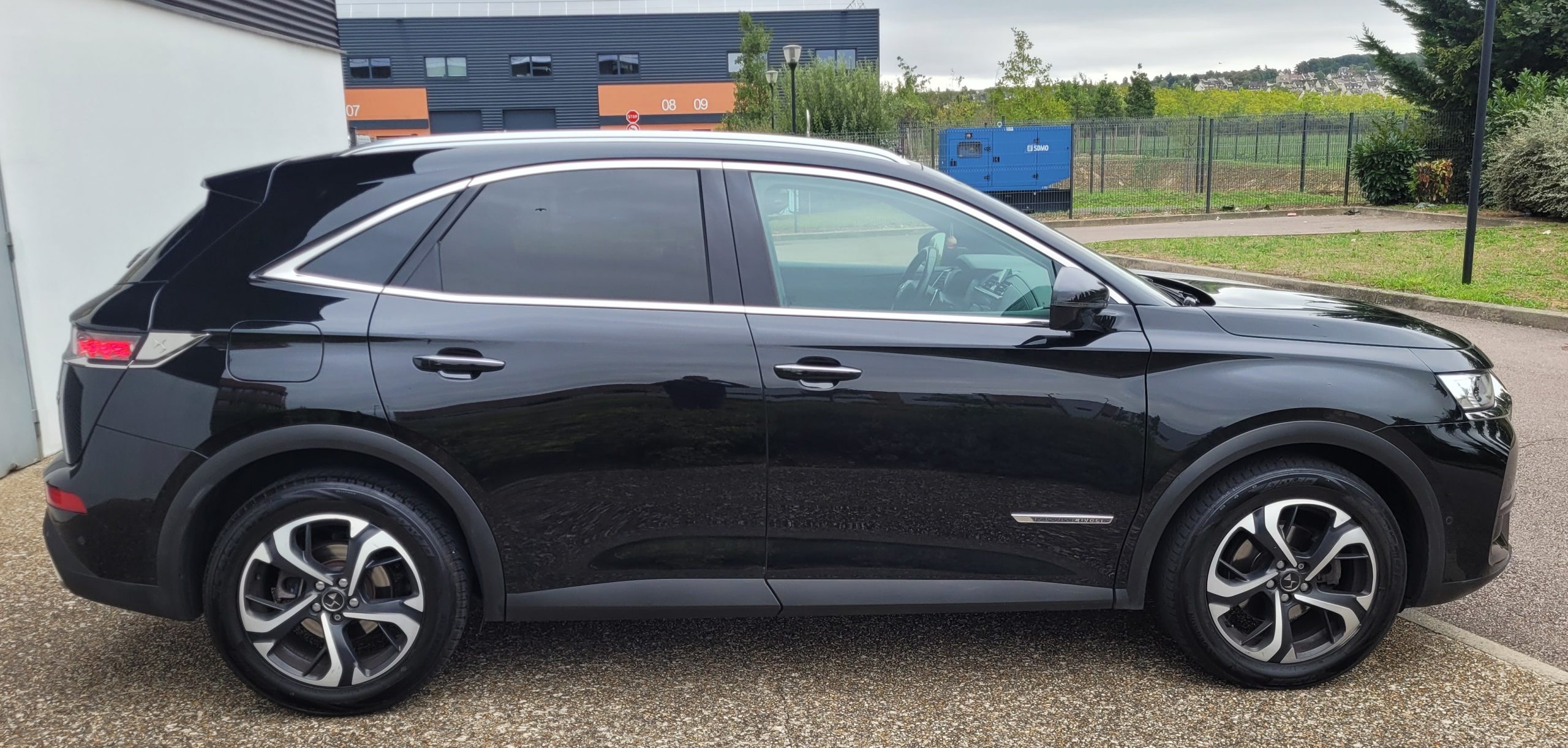 
								DS DS7 CROOSBACK 2.0 BHDI 180CH SO CHIC RIVOLI GARANTIE 3/6/12 MOIS full									