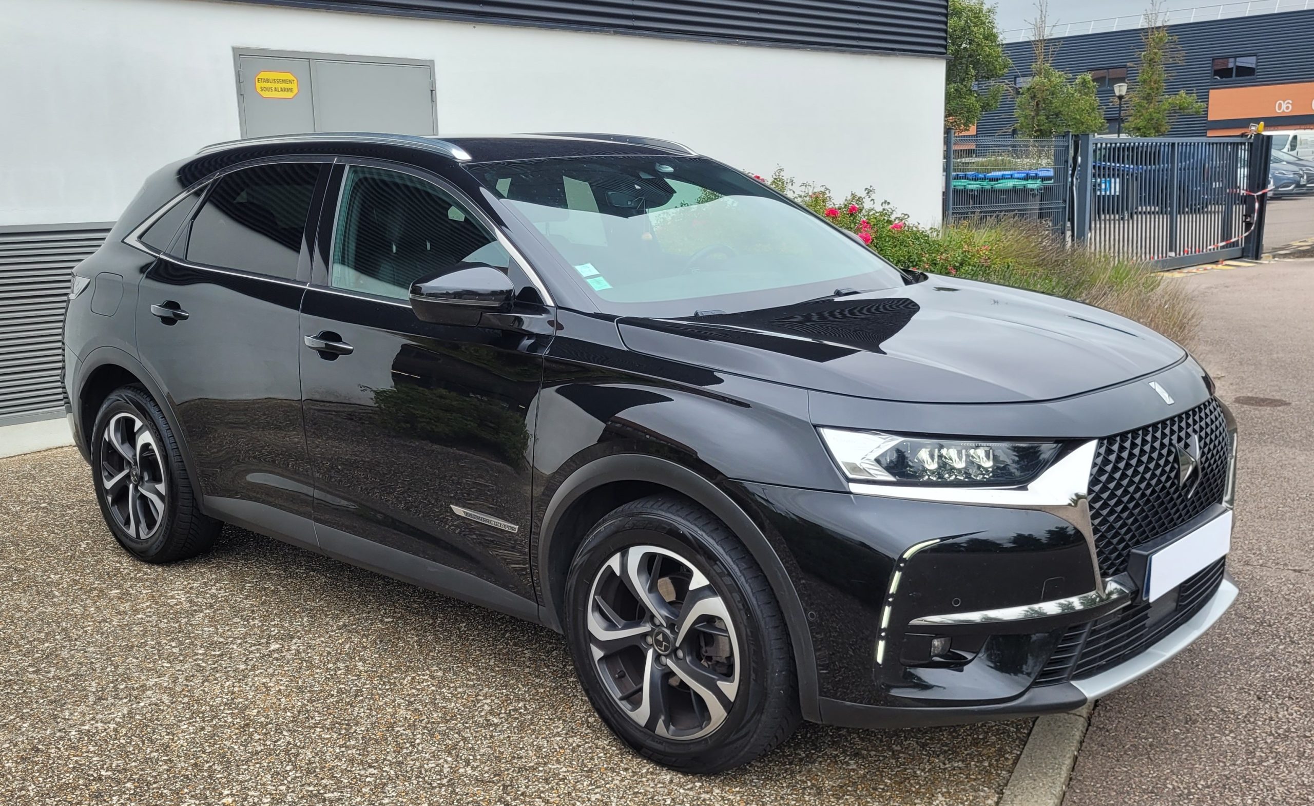 
								DS DS7 CROOSBACK 2.0 BHDI 180CH SO CHIC RIVOLI GARANTIE 3/6/12 MOIS full									