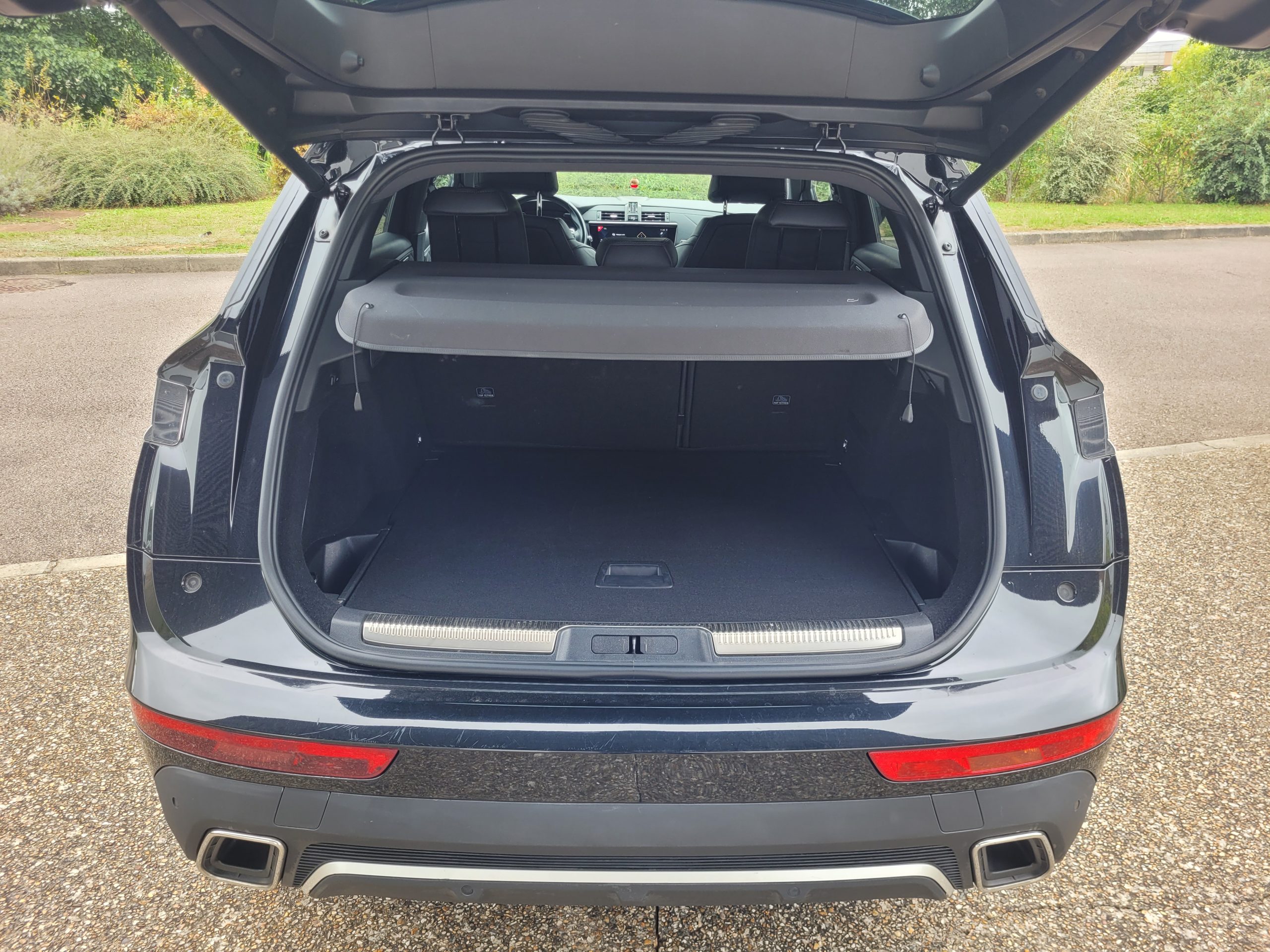 
								DS DS7 CROOSBACK 2.0 BHDI 180CH SO CHIC RIVOLI GARANTIE 3/6/12 MOIS full									