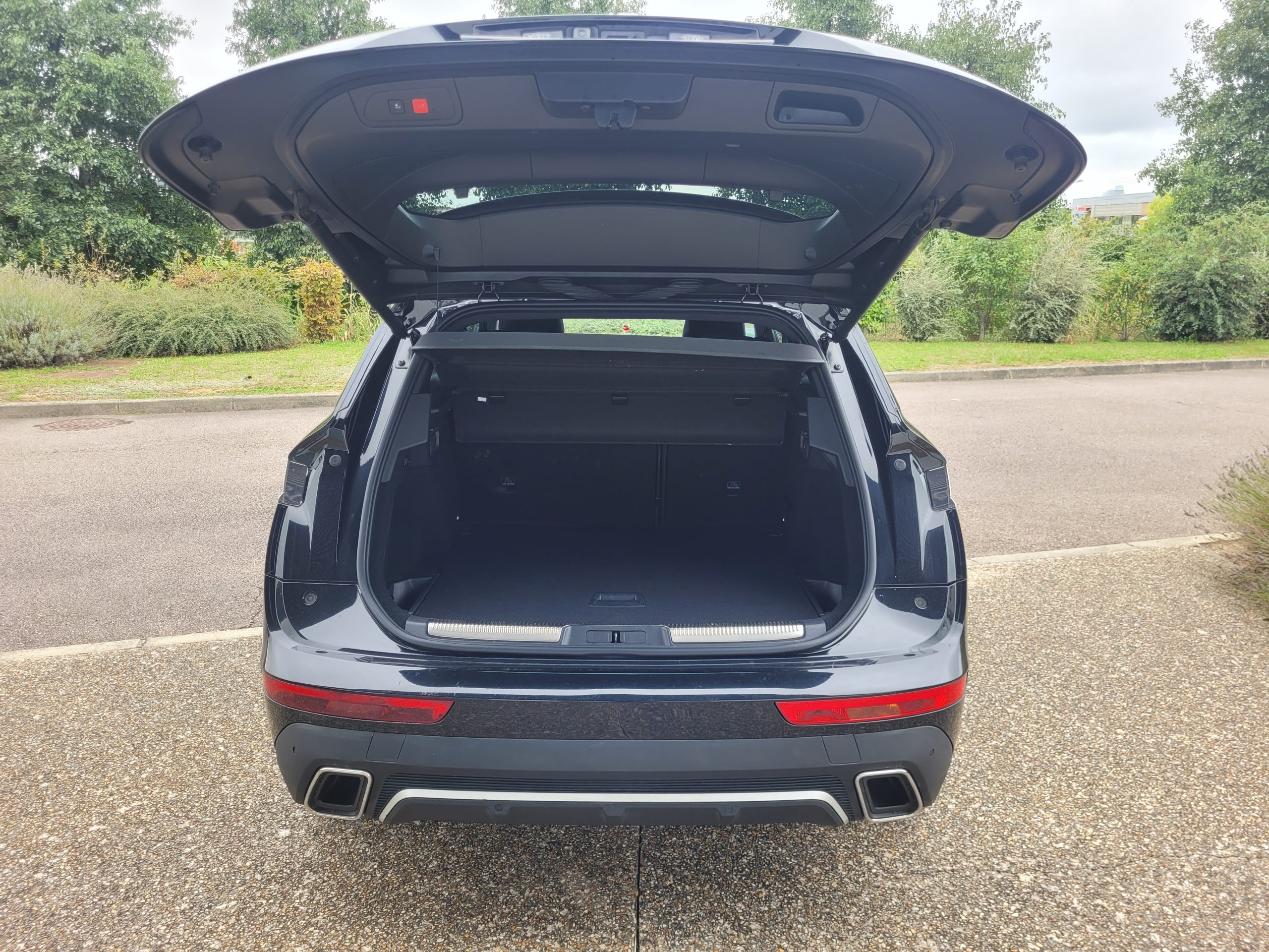 
								DS DS7 CROOSBACK 2.0 BHDI 180CH SO CHIC RIVOLI GARANTIE 3/6/12 MOIS full									