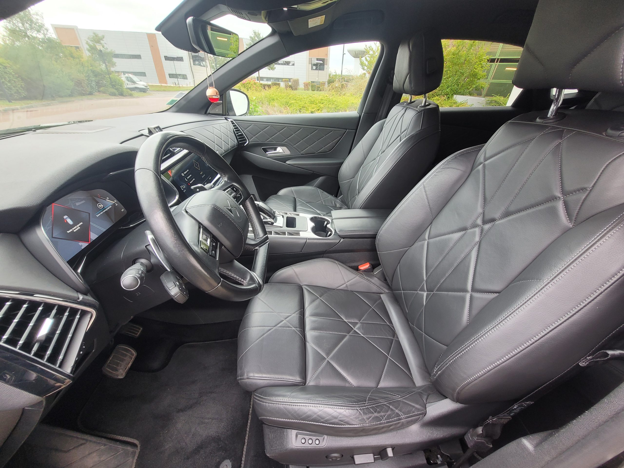 
								DS DS7 CROOSBACK 2.0 BHDI 180CH SO CHIC RIVOLI GARANTIE 3/6/12 MOIS full									