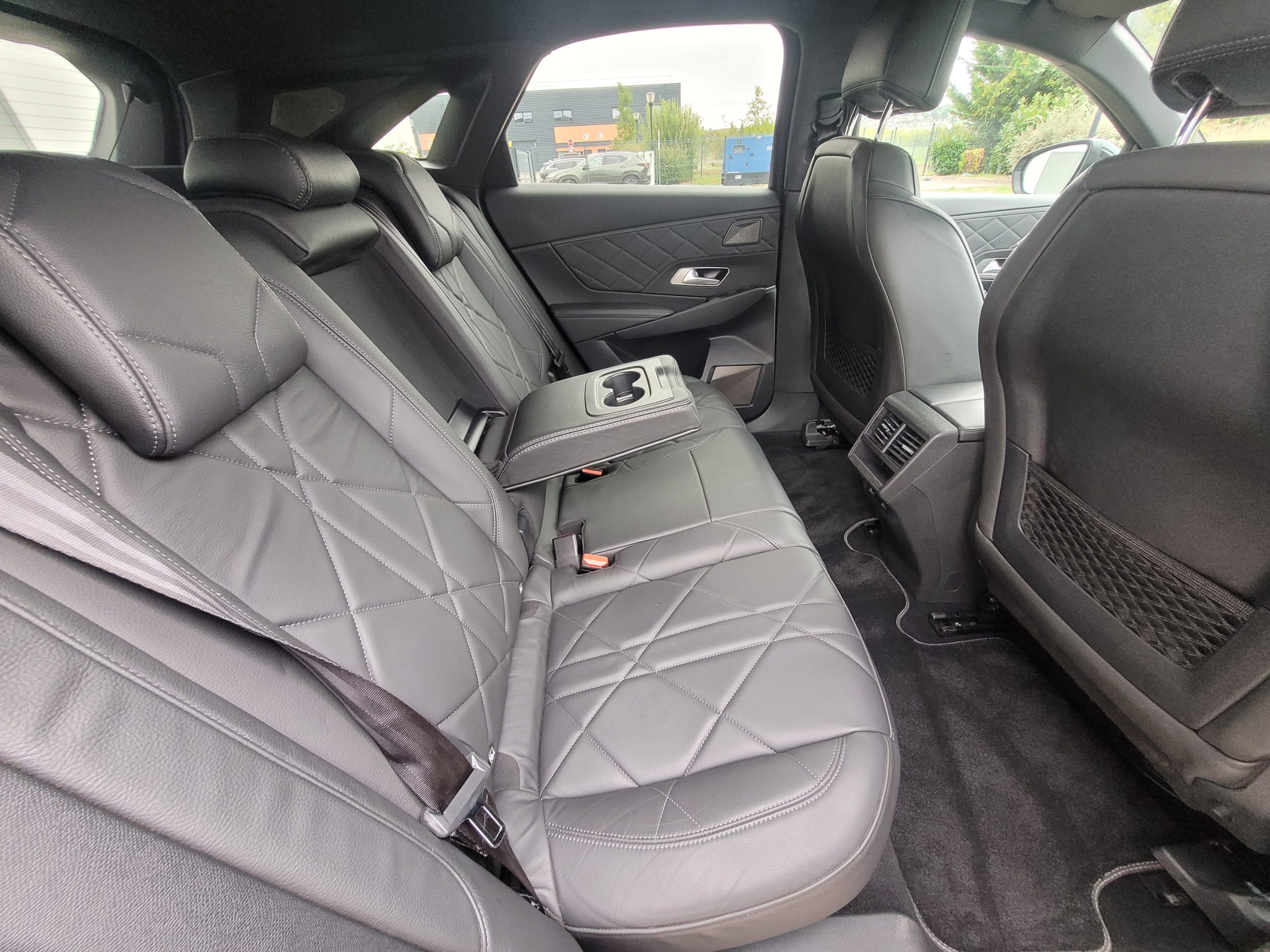 
								DS DS7 CROOSBACK 2.0 BHDI 180CH SO CHIC RIVOLI GARANTIE 3/6/12 MOIS full									