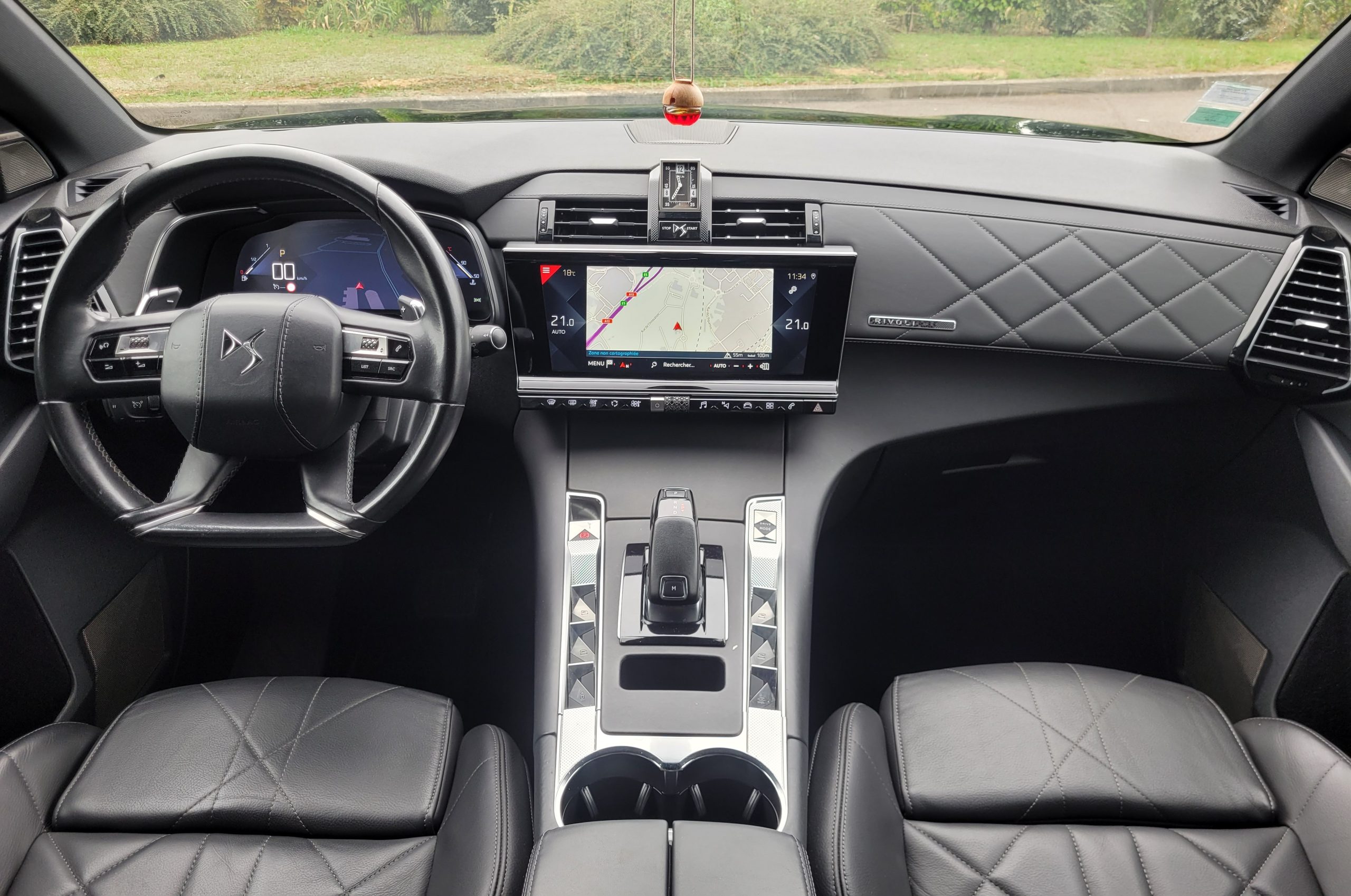 
								DS DS7 CROOSBACK 2.0 BHDI 180CH SO CHIC RIVOLI GARANTIE 3/6/12 MOIS full									