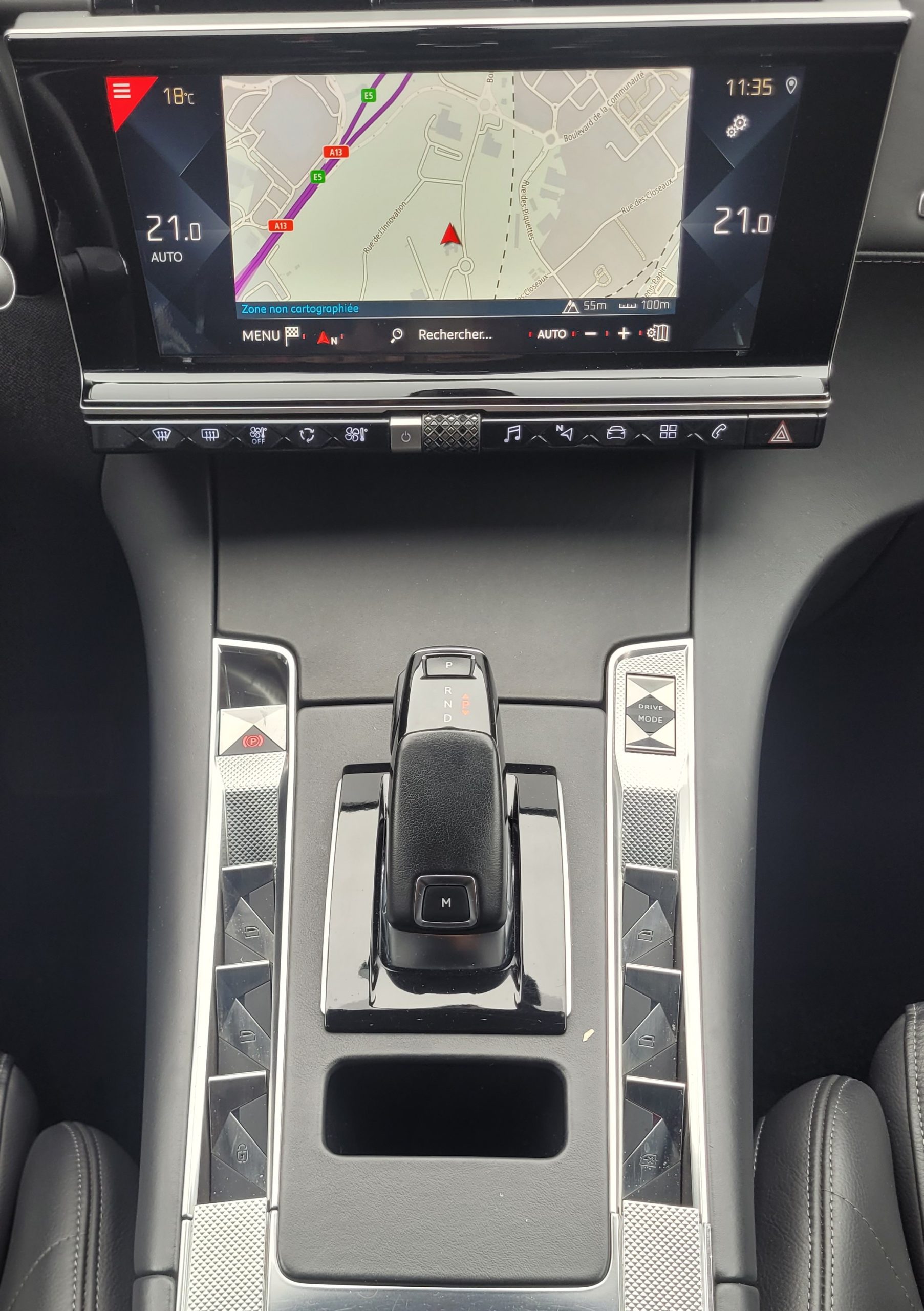 
								DS DS7 CROOSBACK 2.0 BHDI 180CH SO CHIC RIVOLI GARANTIE 3/6/12 MOIS full									