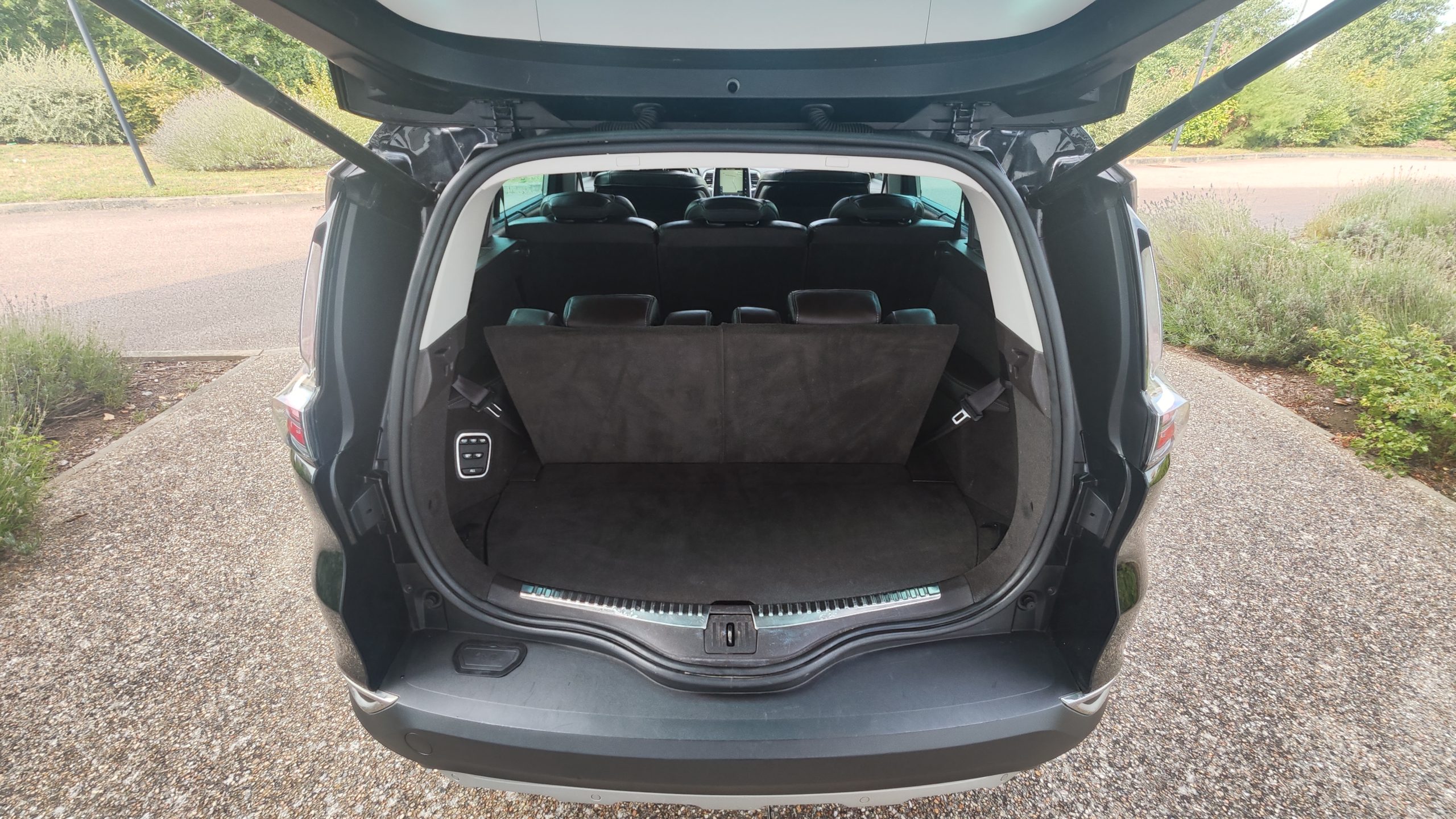 
								RENAULT Espace DCI 160 ENERGY TWIN TURBO INITIALE PARIS EDC GRANTIE 3/6/12 MOIS full									