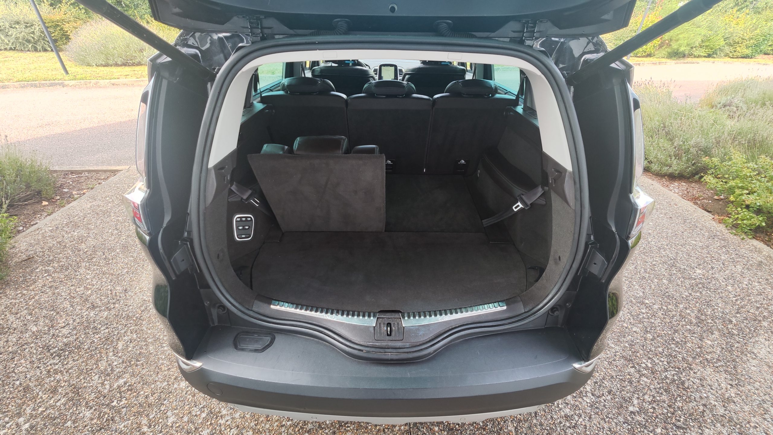 
								RENAULT Espace DCI 160 ENERGY TWIN TURBO INITIALE PARIS EDC GRANTIE 3/6/12 MOIS full									