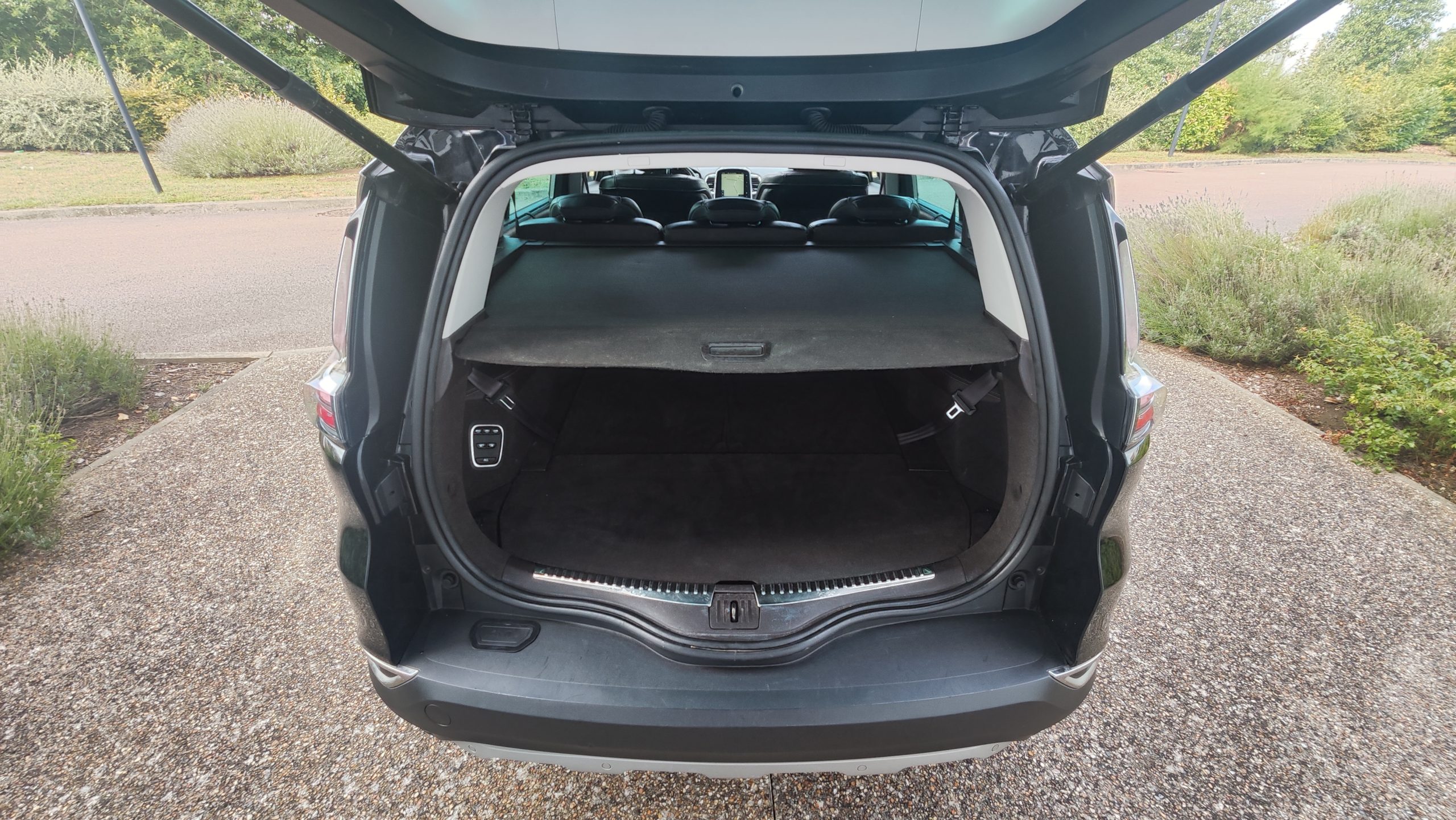 
								RENAULT Espace DCI 160 ENERGY TWIN TURBO INITIALE PARIS EDC GRANTIE 3/6/12 MOIS full									