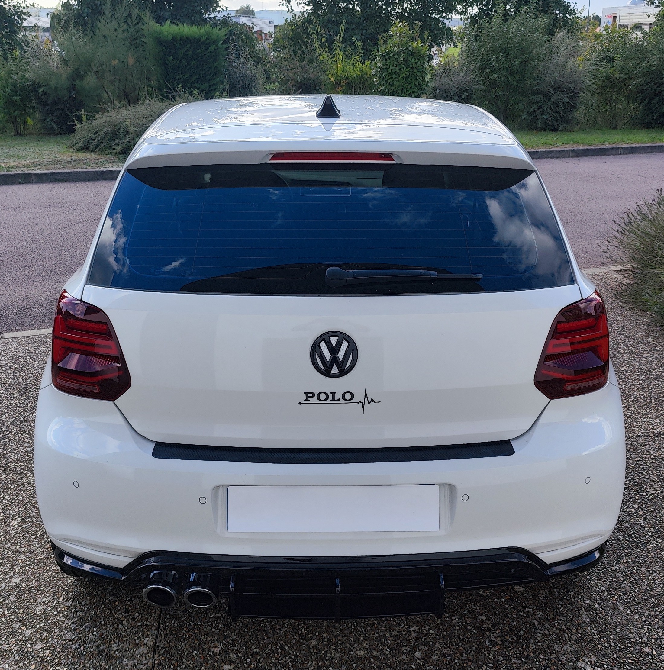 
								Volkswagen Polo 1.6 TDI 90CH CONFORTLINE CARPLAY / ANDROID AUTO full									