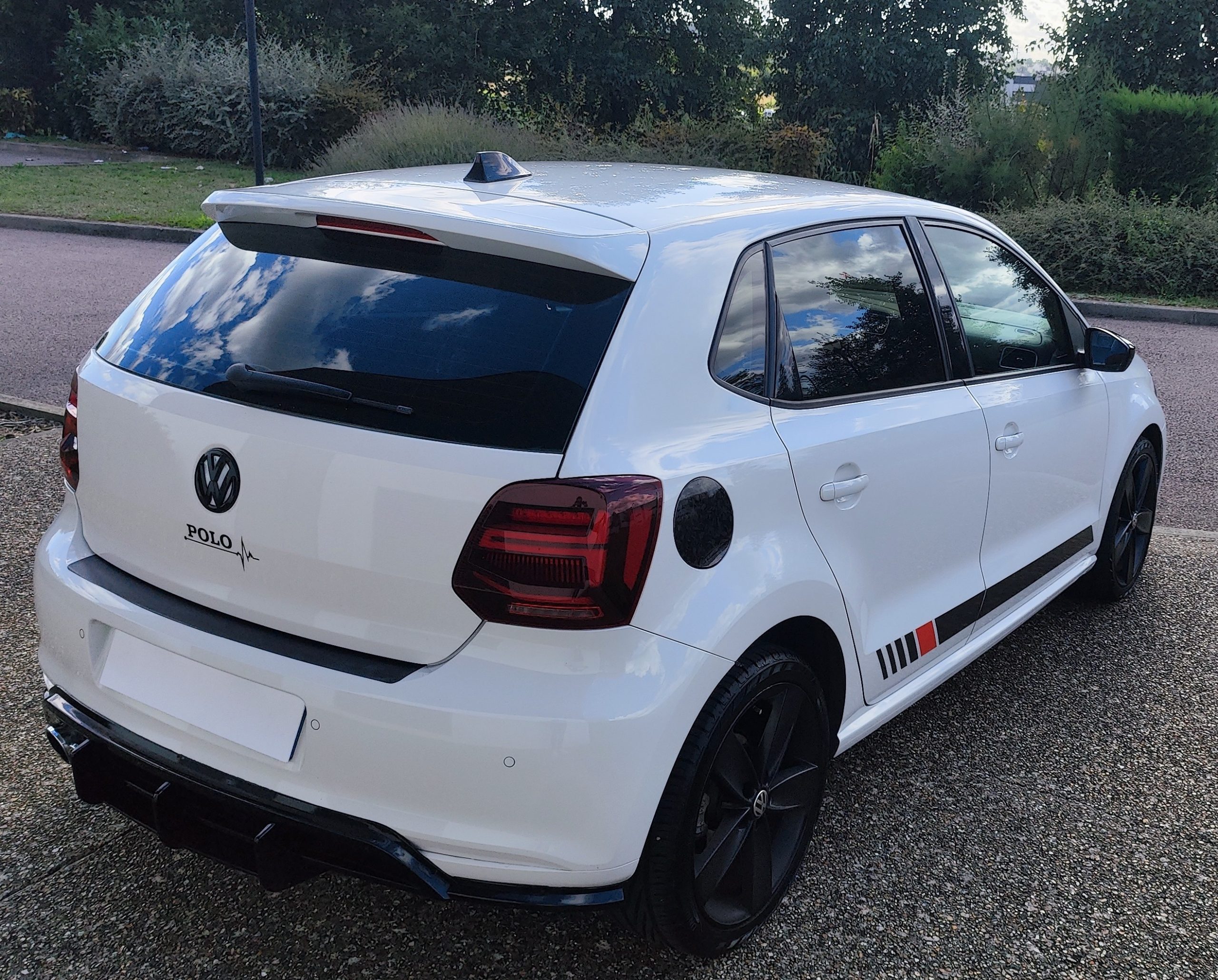 
								Volkswagen Polo 1.6 TDI 90CH CONFORTLINE CARPLAY / ANDROID AUTO full									