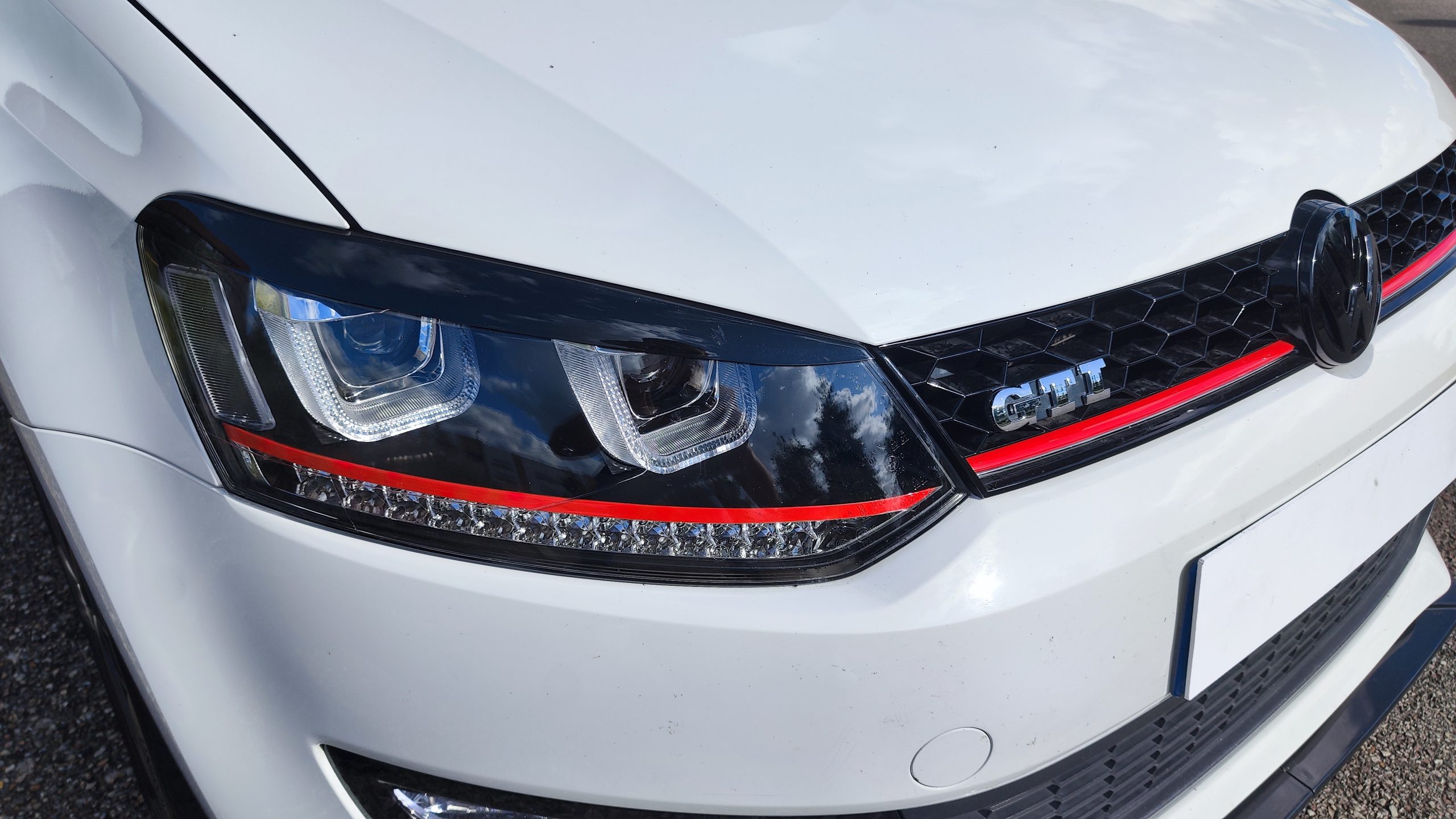 
								Volkswagen Polo 1.6 TDI 90CH CONFORTLINE CARPLAY / ANDROID AUTO full									