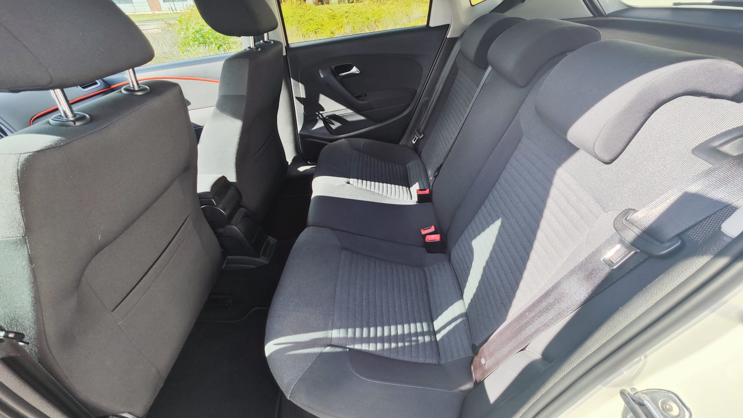 
								Volkswagen Polo 1.6 TDI 90CH CONFORTLINE CARPLAY / ANDROID AUTO full									