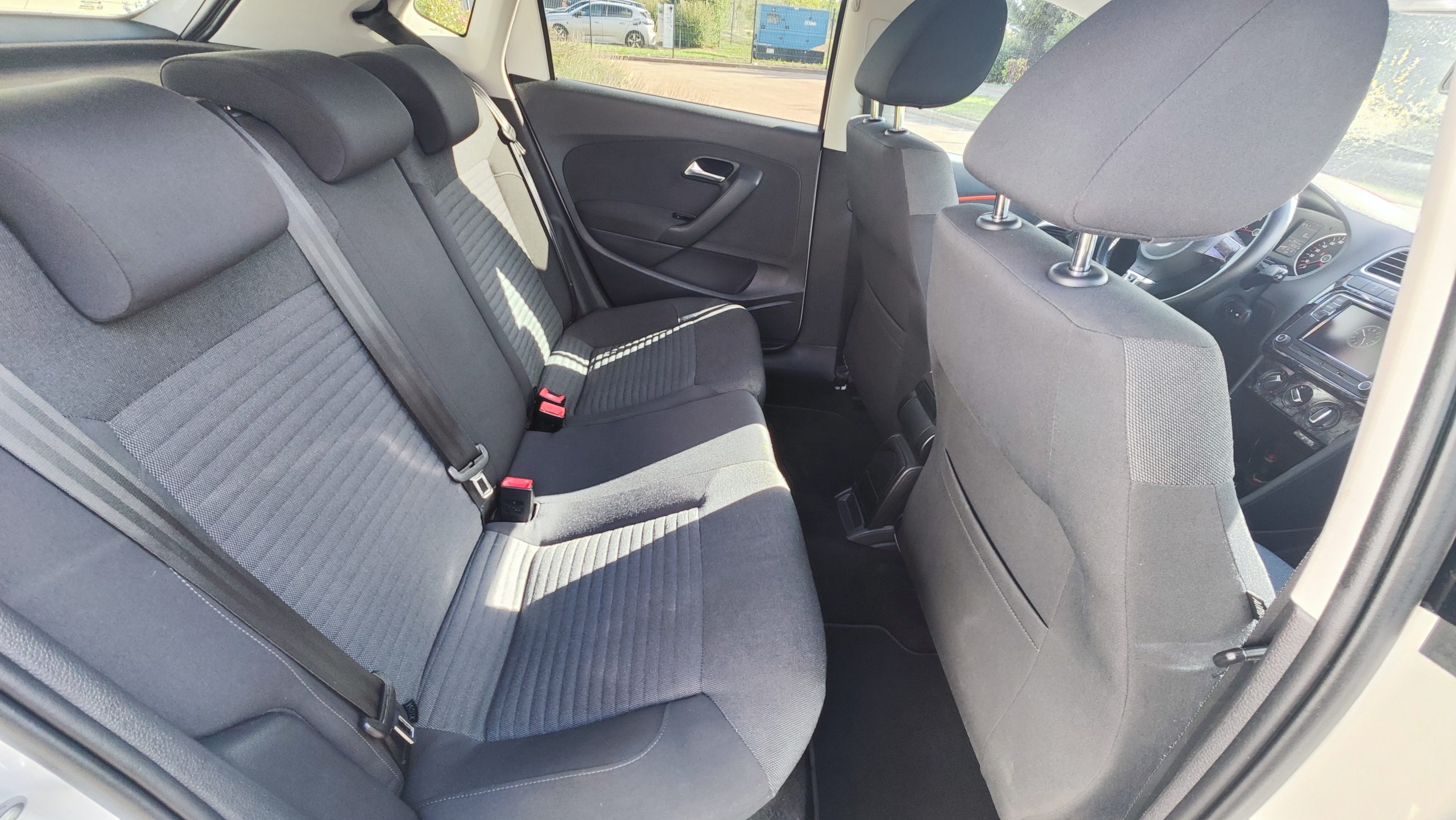 
								Volkswagen Polo 1.6 TDI 90CH CONFORTLINE CARPLAY / ANDROID AUTO full									