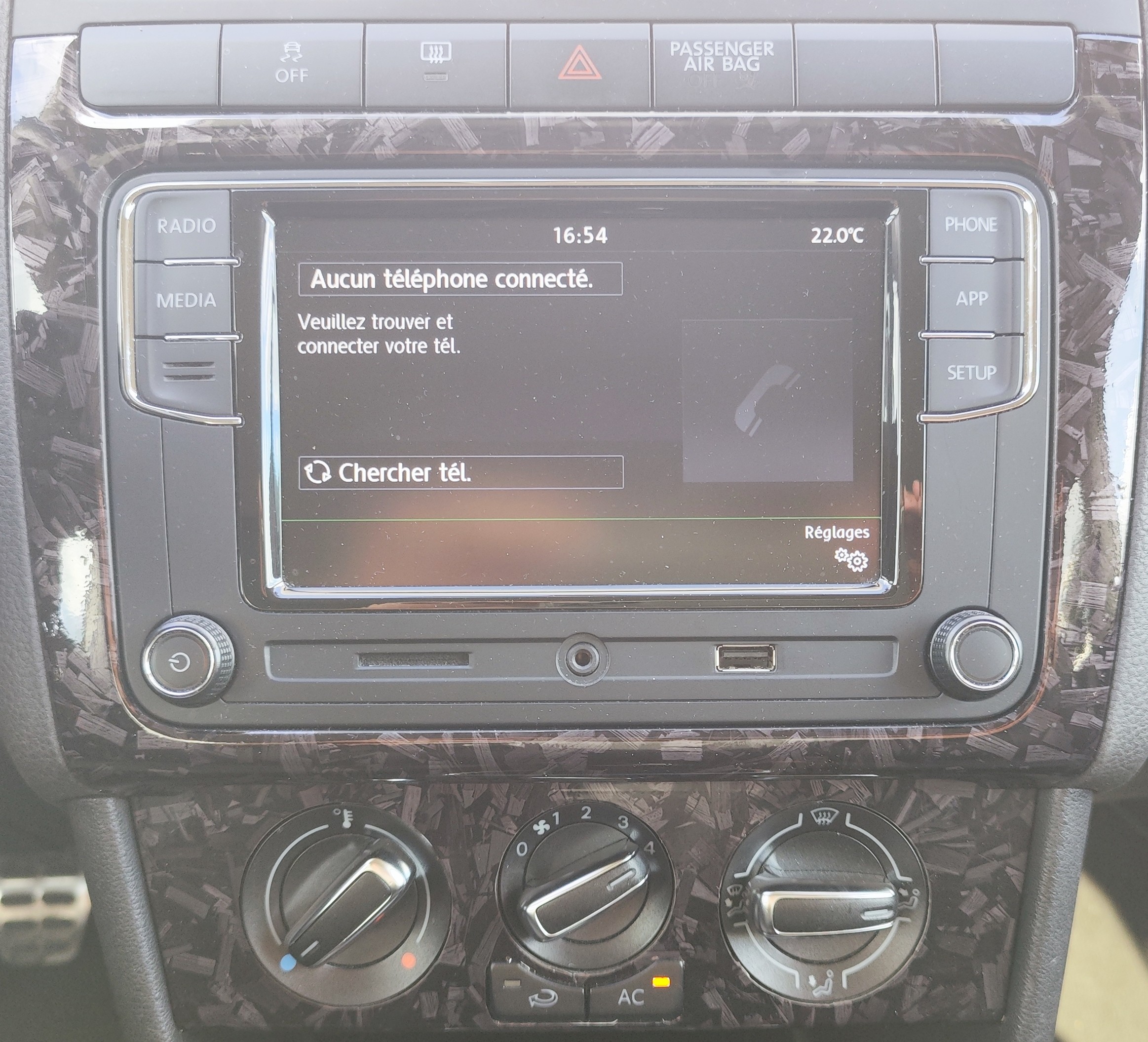 
								Volkswagen Polo 1.6 TDI 90CH CONFORTLINE CARPLAY / ANDROID AUTO full									