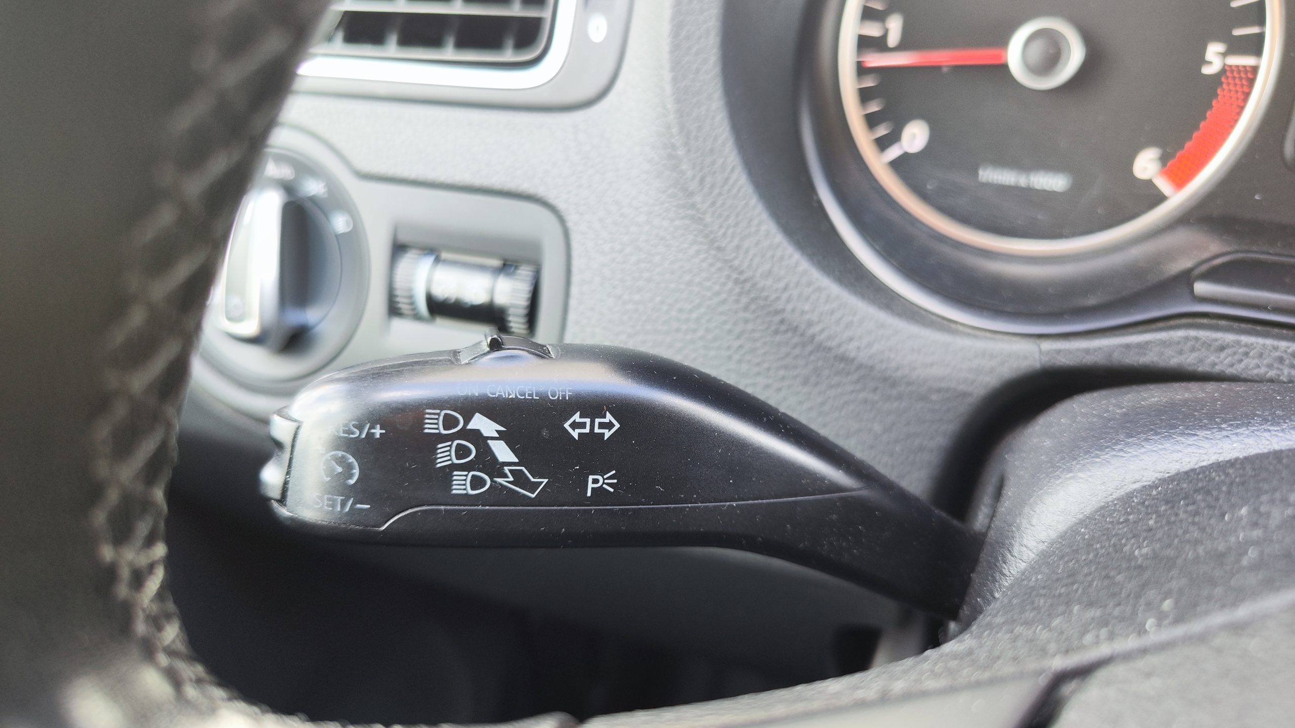 
								Volkswagen Polo 1.6 TDI 90CH CONFORTLINE CARPLAY / ANDROID AUTO full									