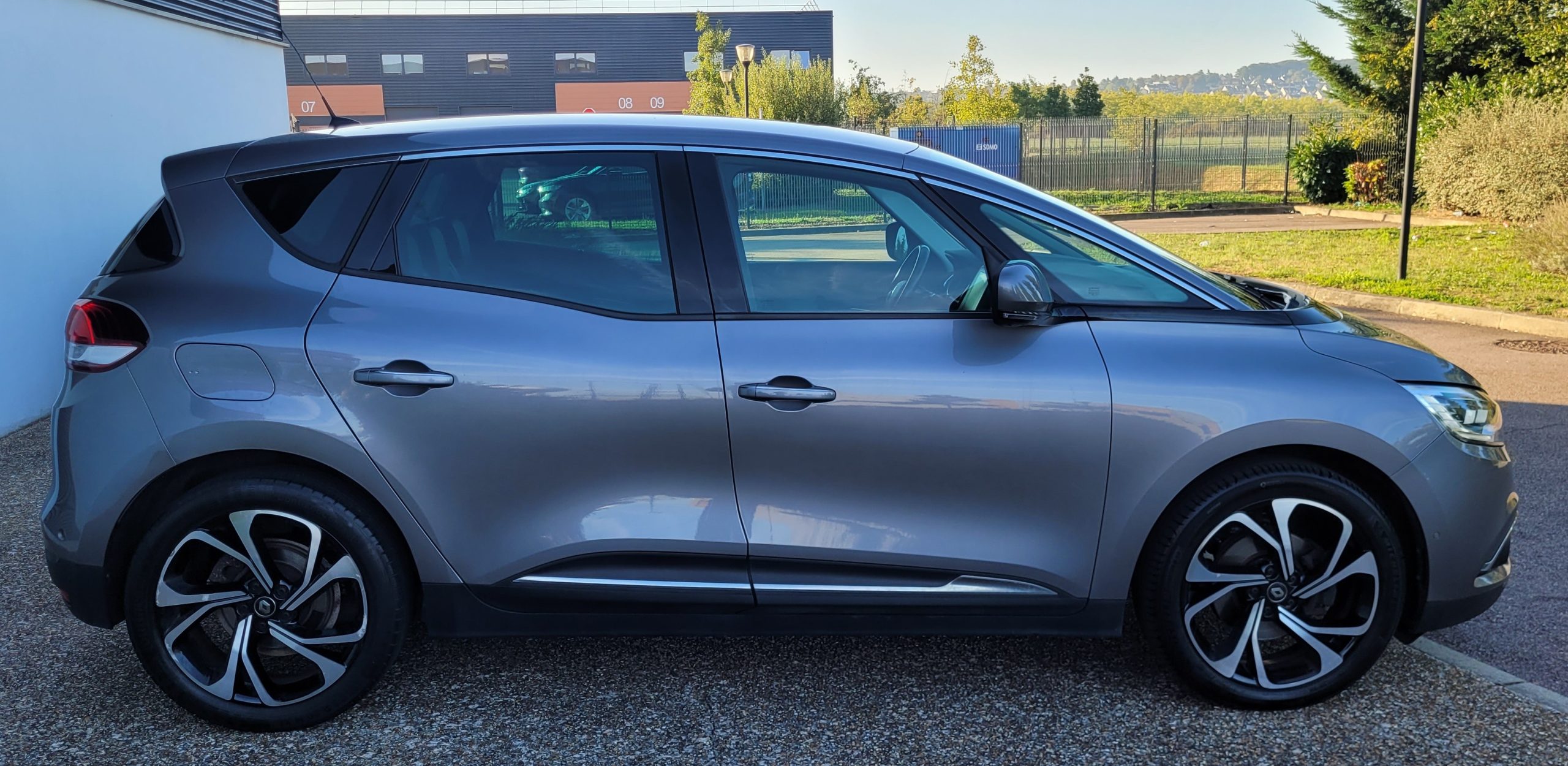 
								RENAULT Scenic TCE 140CV INTENS GARANTIE 3/6/12 MOIS full									