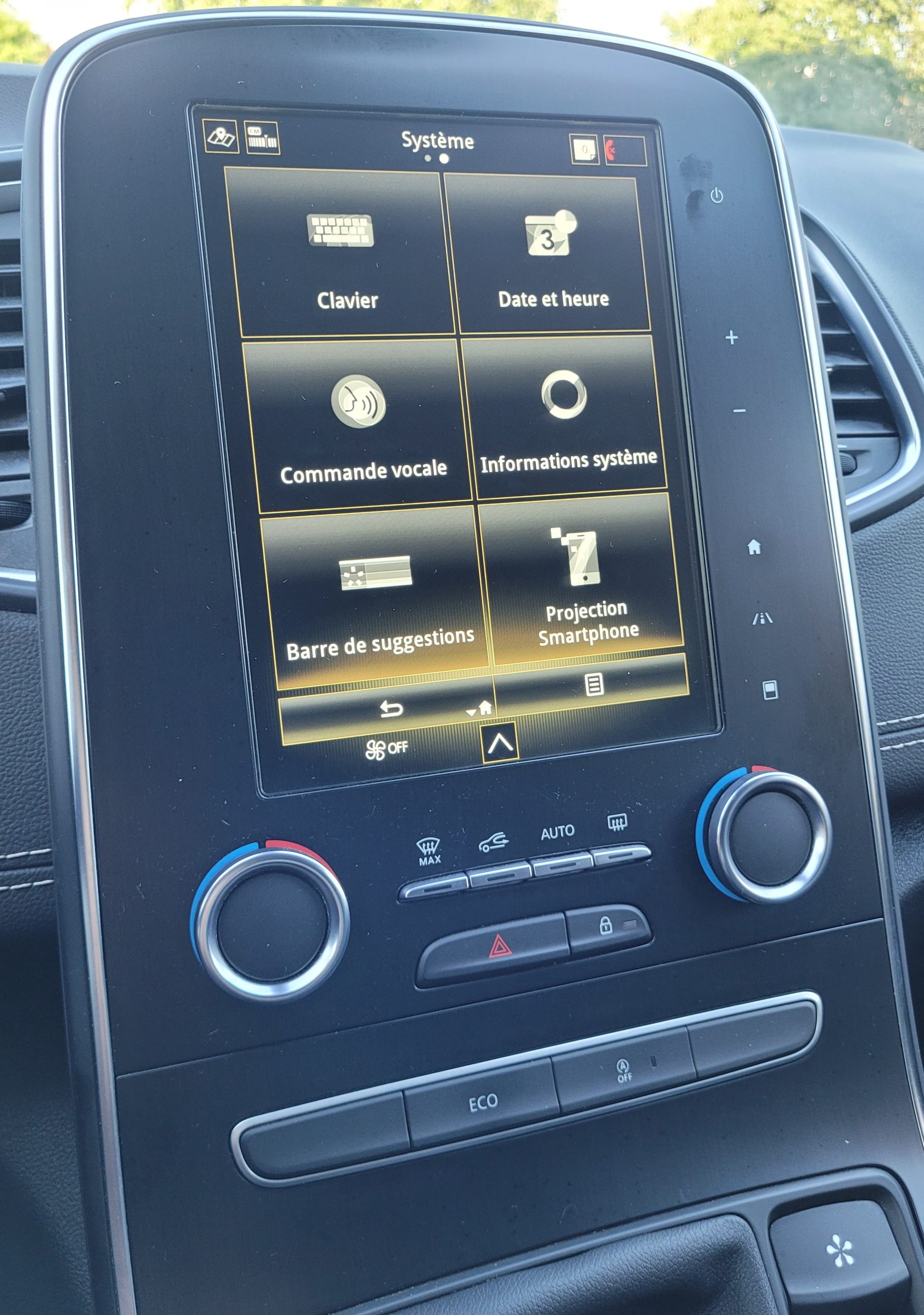 
								RENAULT Scenic TCE 140CV INTENS GARANTIE 3/6/12 MOIS full									