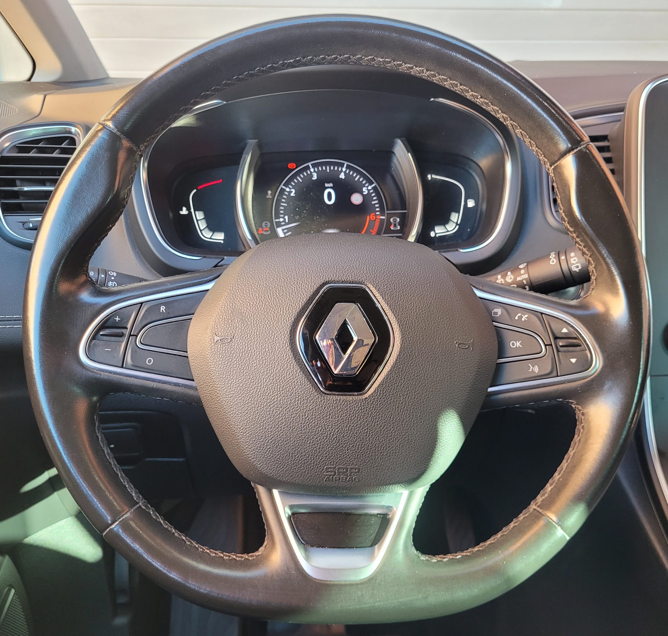 
								RENAULT Scenic TCE 140CV INTENS GARANTIE 3/6/12 MOIS full									