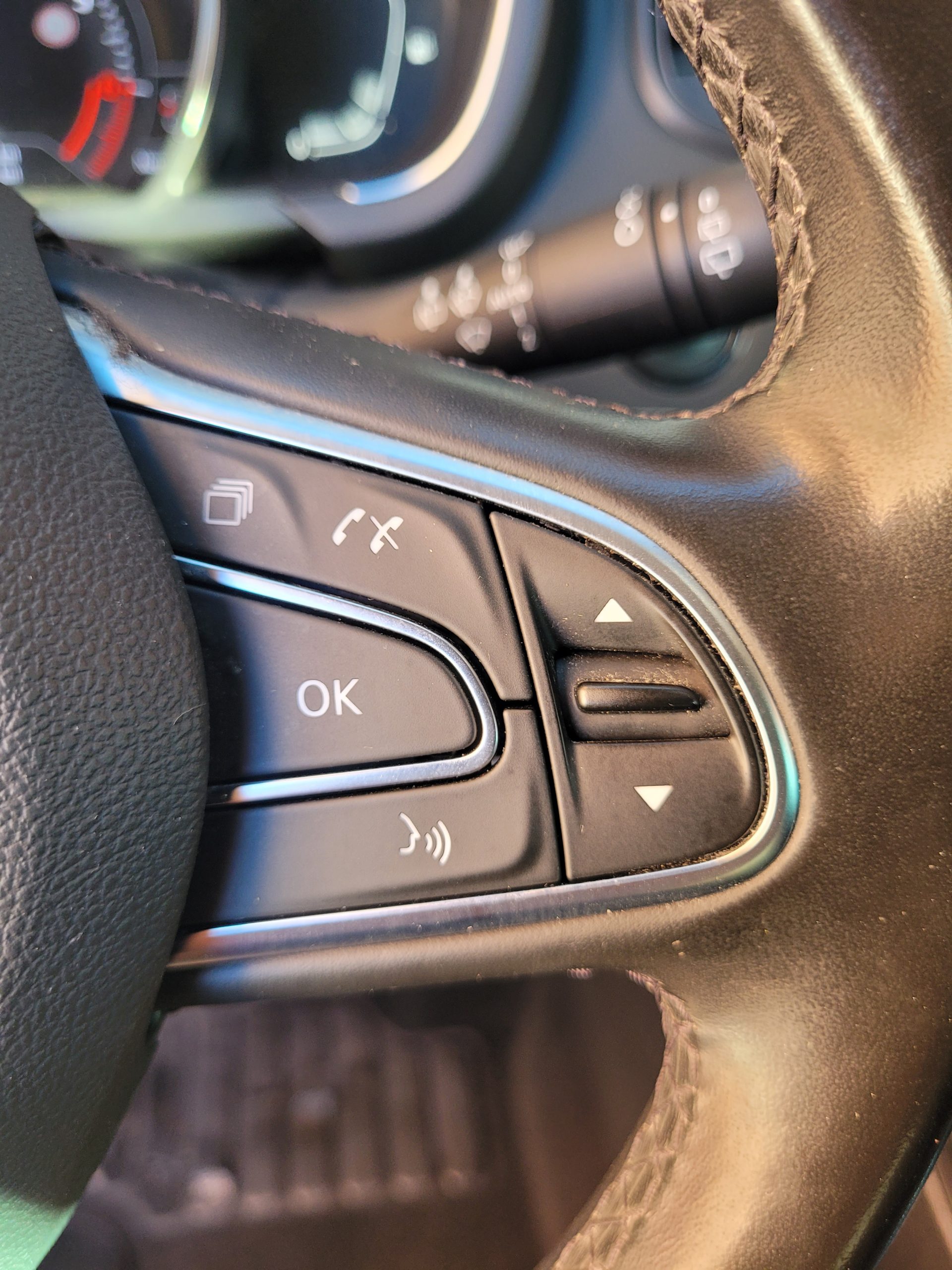 
								RENAULT Scenic TCE 140CV INTENS GARANTIE 3/6/12 MOIS full									