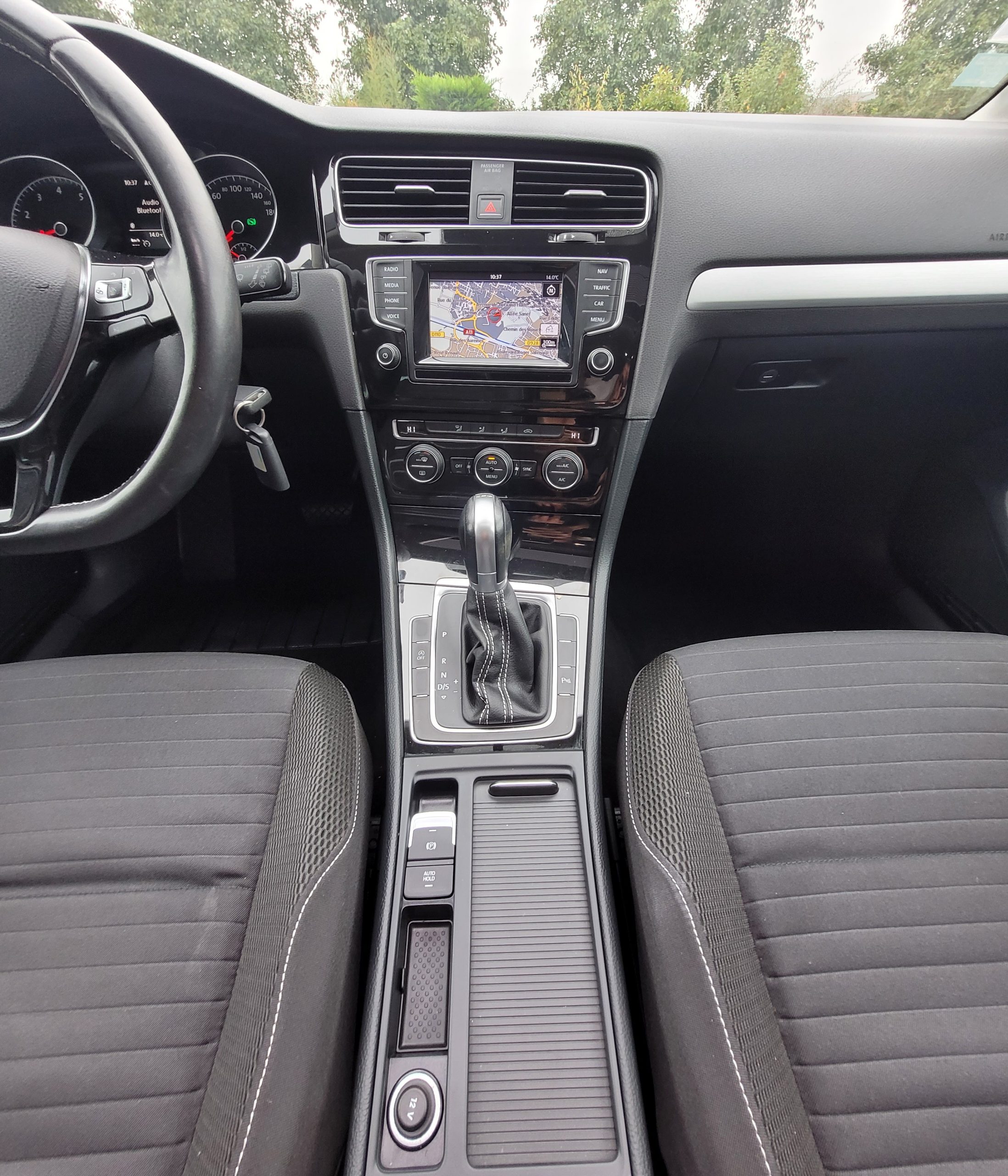 
								Volkswagen Golf 1.2 TSI 105 DSG7 CUP TOIT OUVRANT 1ER MAIN ENTRETIENT VW COMPLET GARANTIE 3/6/12MOIS full									