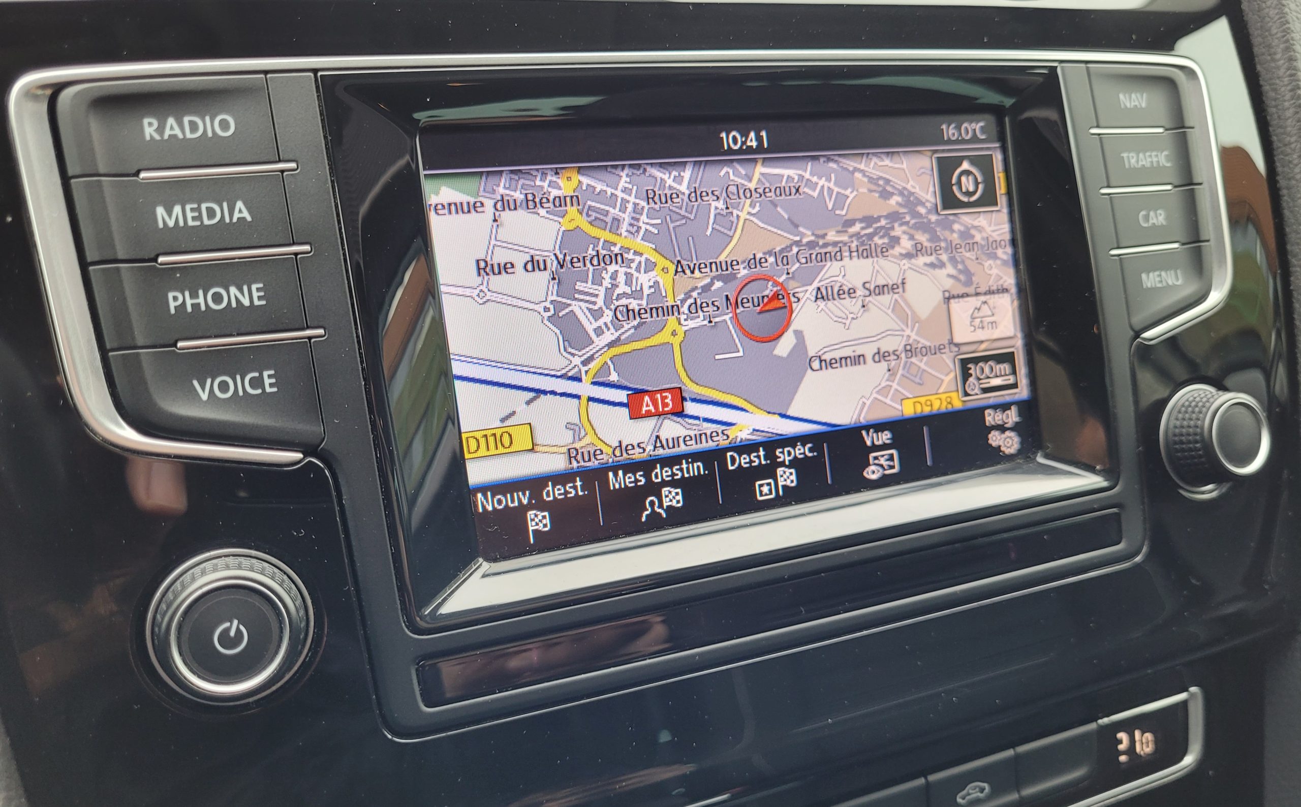 
								Volkswagen Golf 1.2 TSI 105 DSG7 CUP TOIT OUVRANT 1ER MAIN ENTRETIENT VW COMPLET GARANTIE 3/6/12MOIS full									