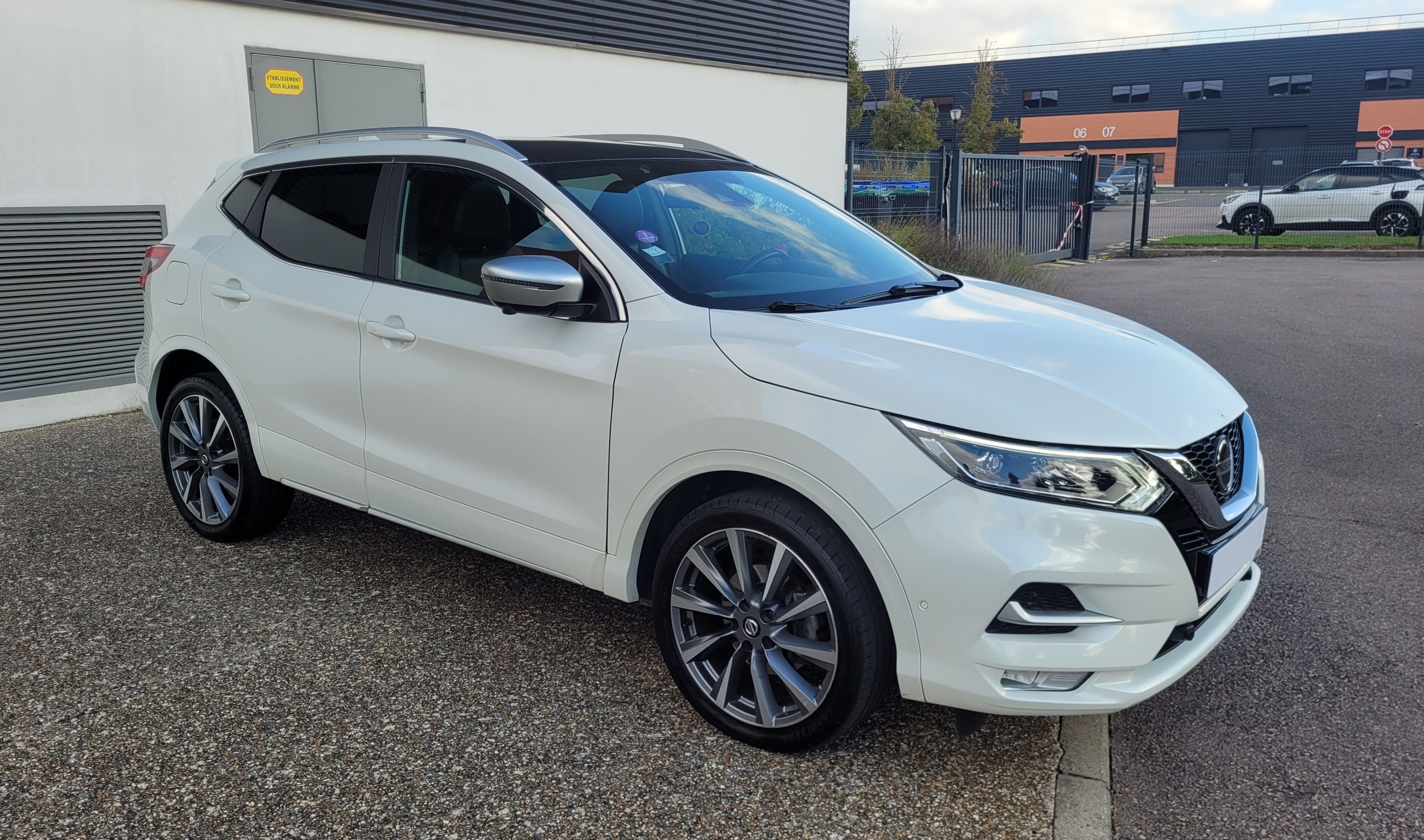 
								Nissan Qashqai1.3 DIG-T 160 DCT TEKNA+ garantie 3/6/12 MOIS full									