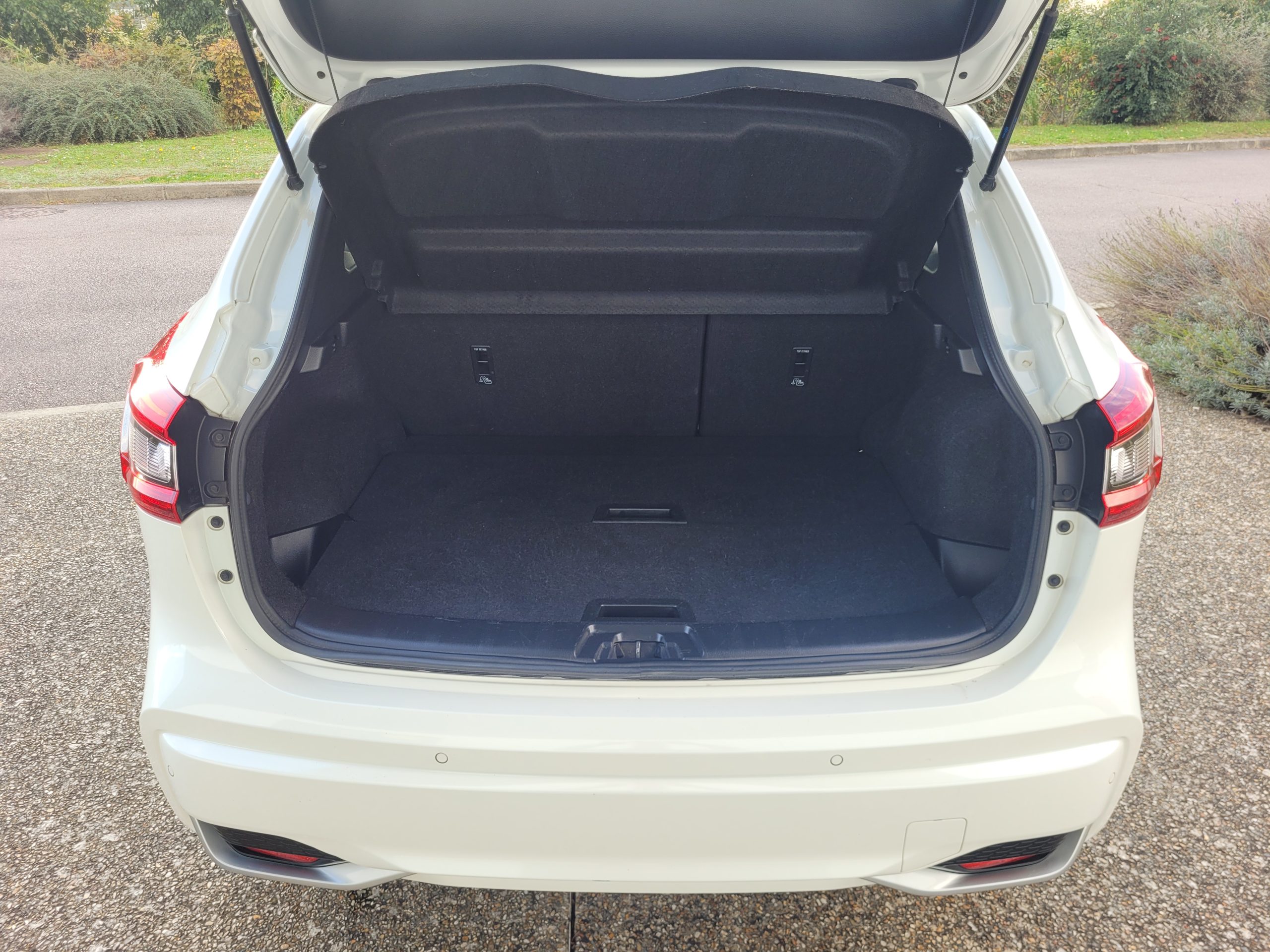 
								Nissan Qashqai1.3 DIG-T 160 DCT TEKNA+ garantie 3/6/12 MOIS full									