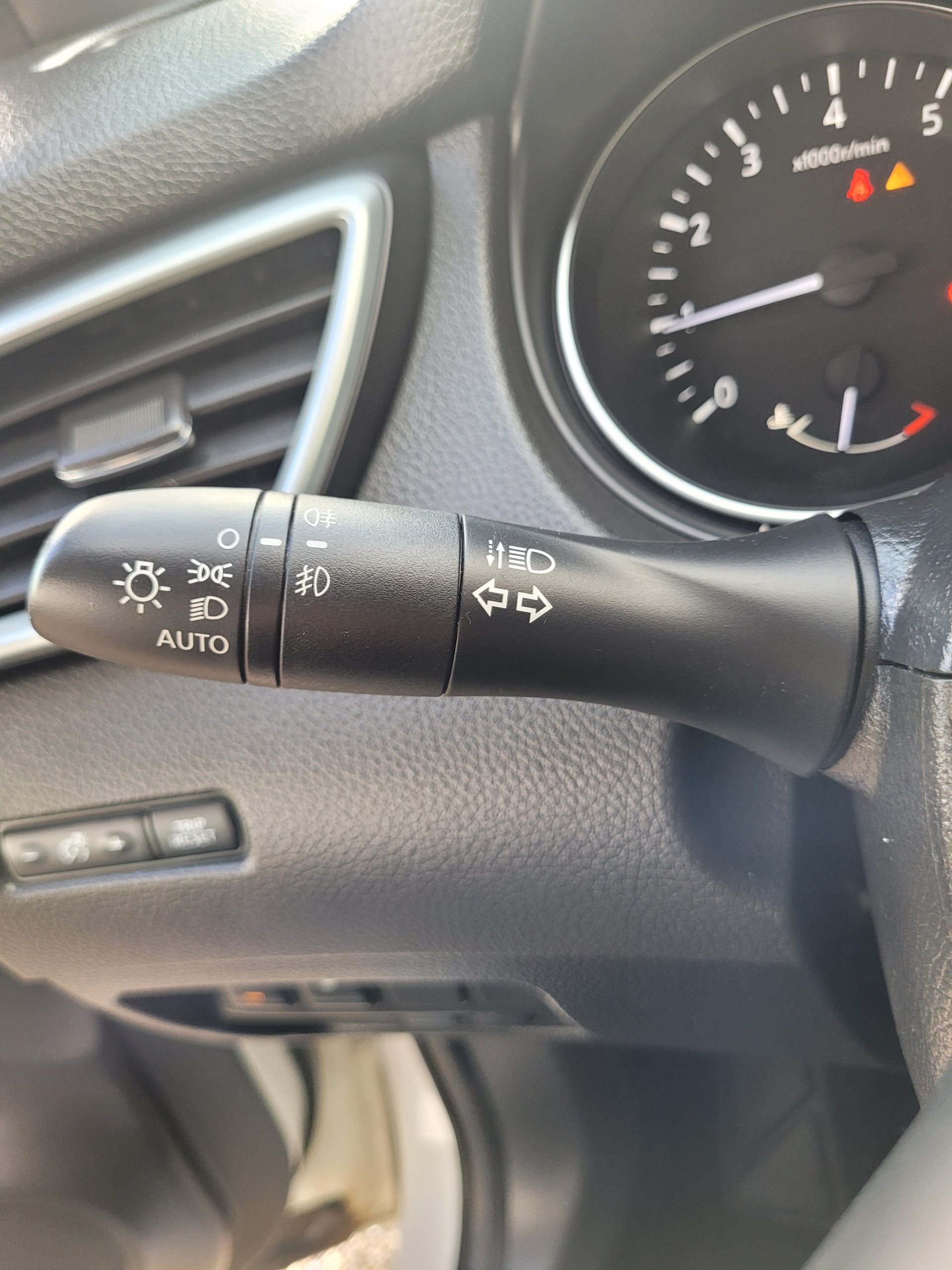 
								Nissan Qashqai1.3 DIG-T 160 DCT TEKNA+ garantie 3/6/12 MOIS full									