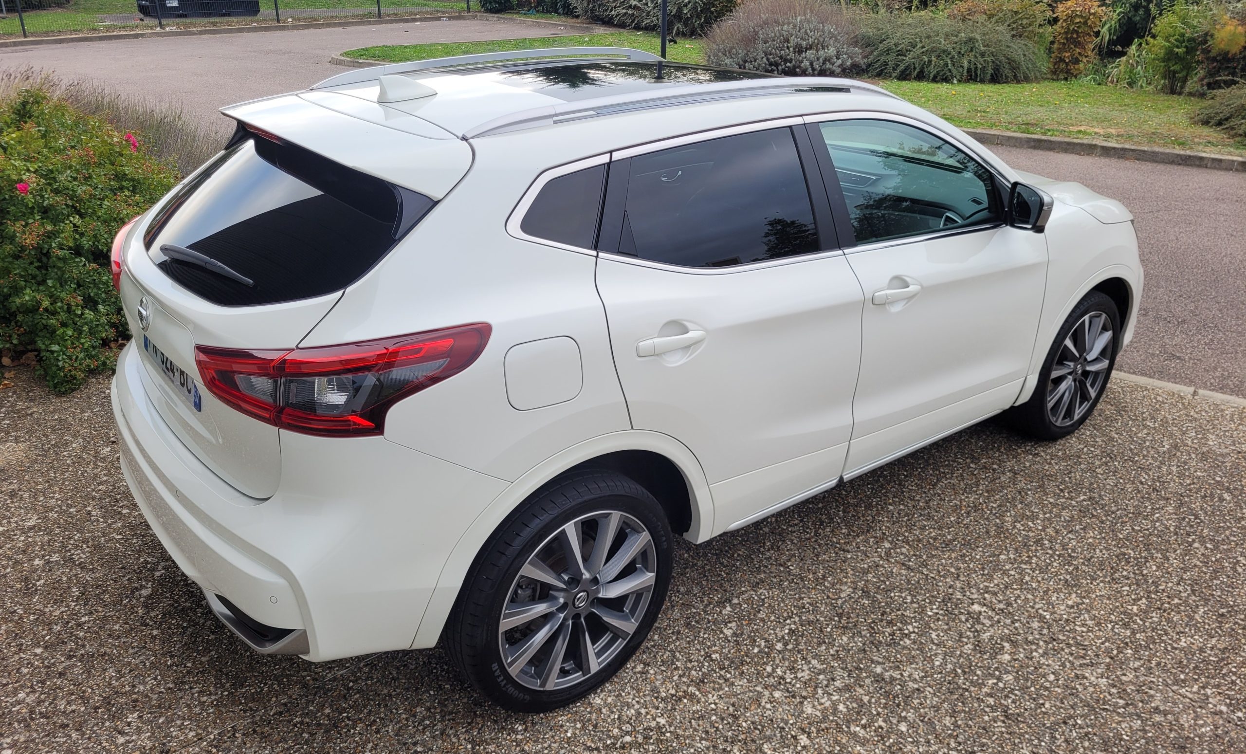 
								Nissan Qashqai1.3 DIG-T 160 DCT TEKNA+ garantie 3/6/12 MOIS full									